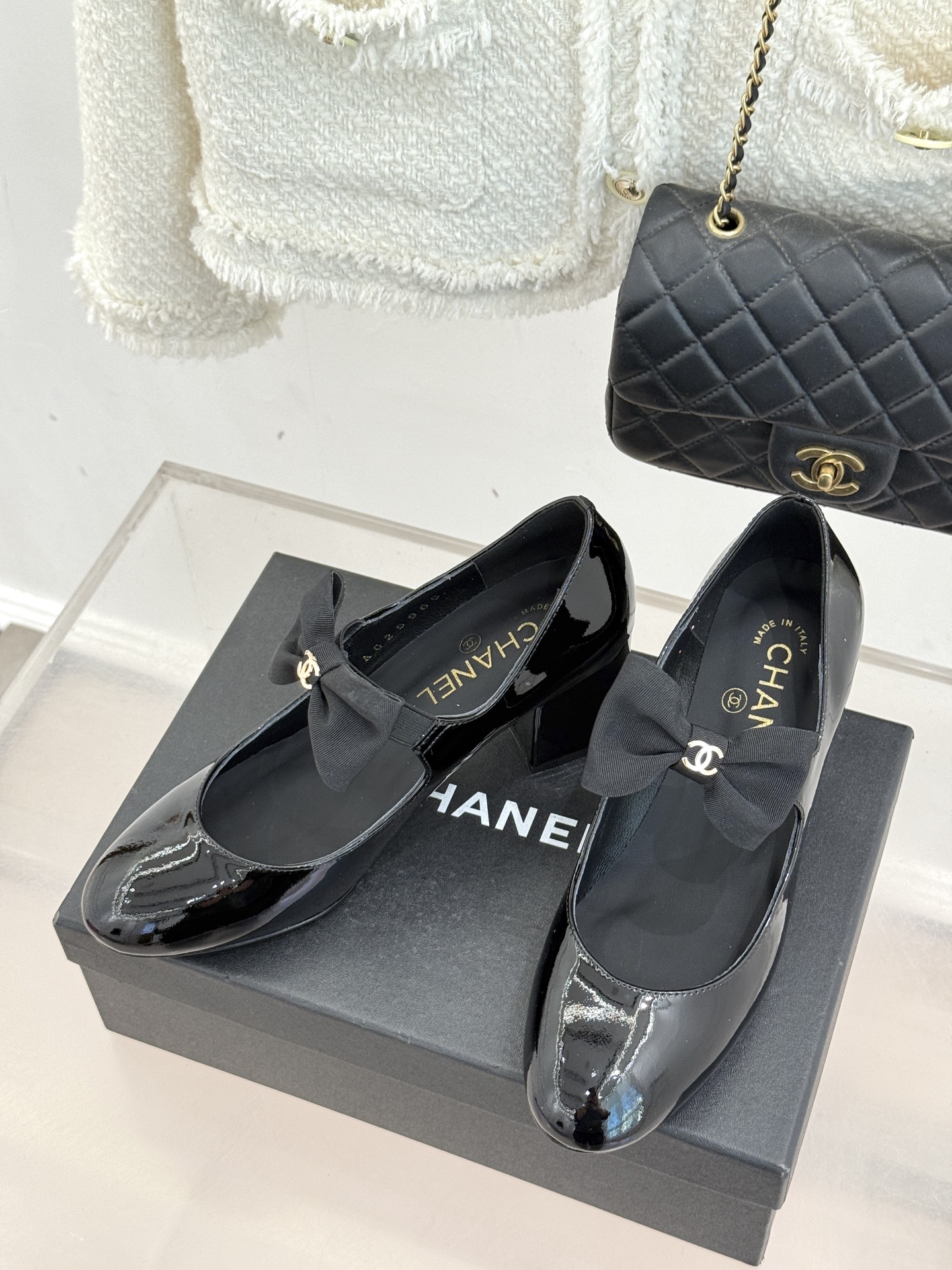 CHANE*｜小香经典双C巨型珍珠蝴蝶结粗跟玛丽珍鞋法式风情 真是美到心尖尖上啦！优雅又浪漫的仙女应该就