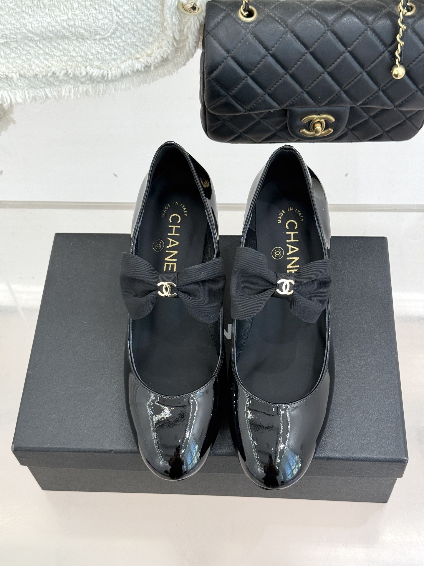 CHANE*｜小香经典双C巨型珍珠蝴蝶结粗跟玛丽珍鞋法式风情 真是美到心尖尖上啦！优雅又浪漫的仙女应该就