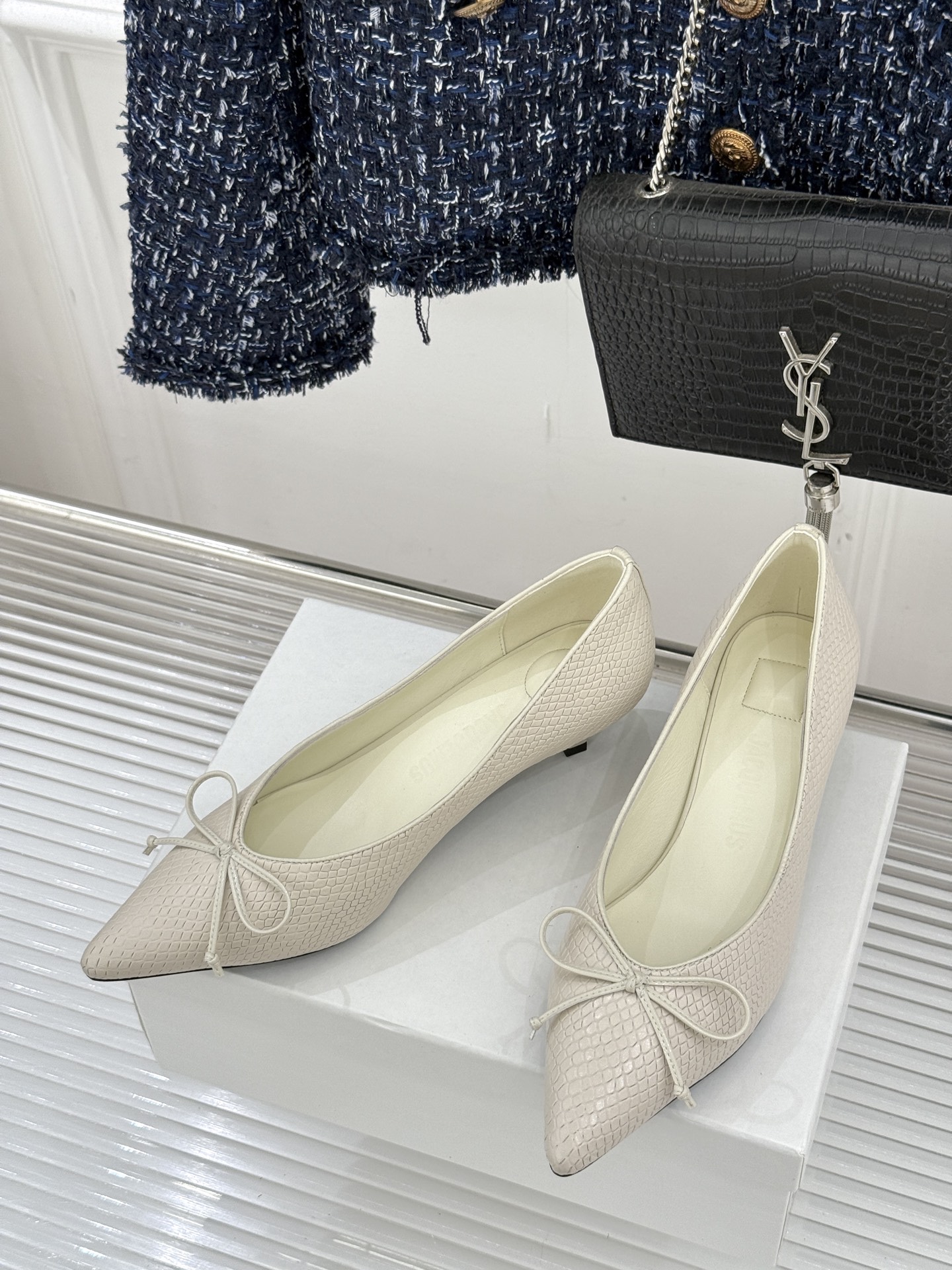 JACQUES 25WF新品蝴蝶结尖头猫跟高跟鞋单鞋当东方雅致与法式浪漫撞个满怀这双鞋以3.5cm猫跟为