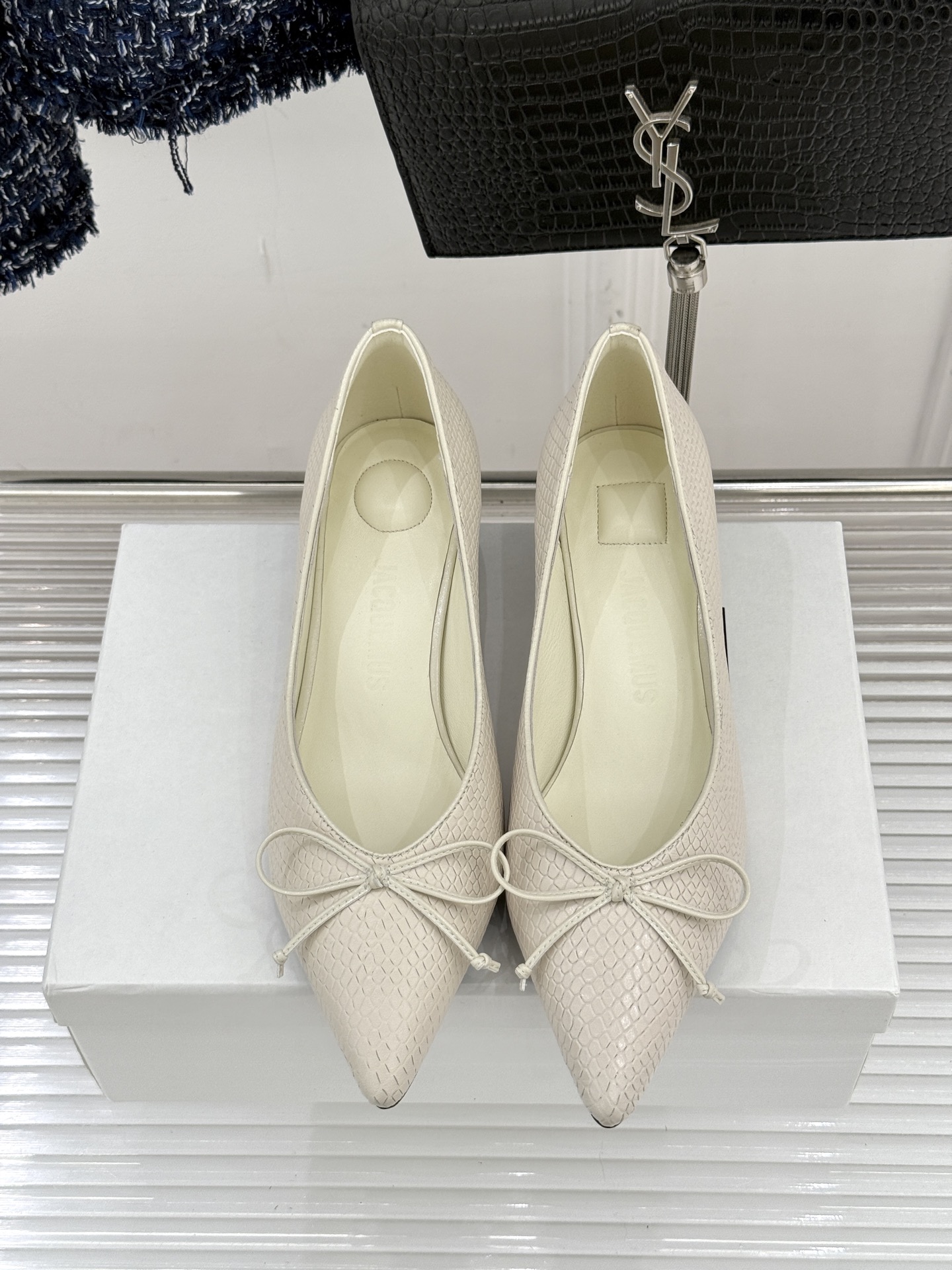 JACQUES 25WF新品蝴蝶结尖头猫跟高跟鞋单鞋当东方雅致与法式浪漫撞个满怀这双鞋以3.5cm猫跟为