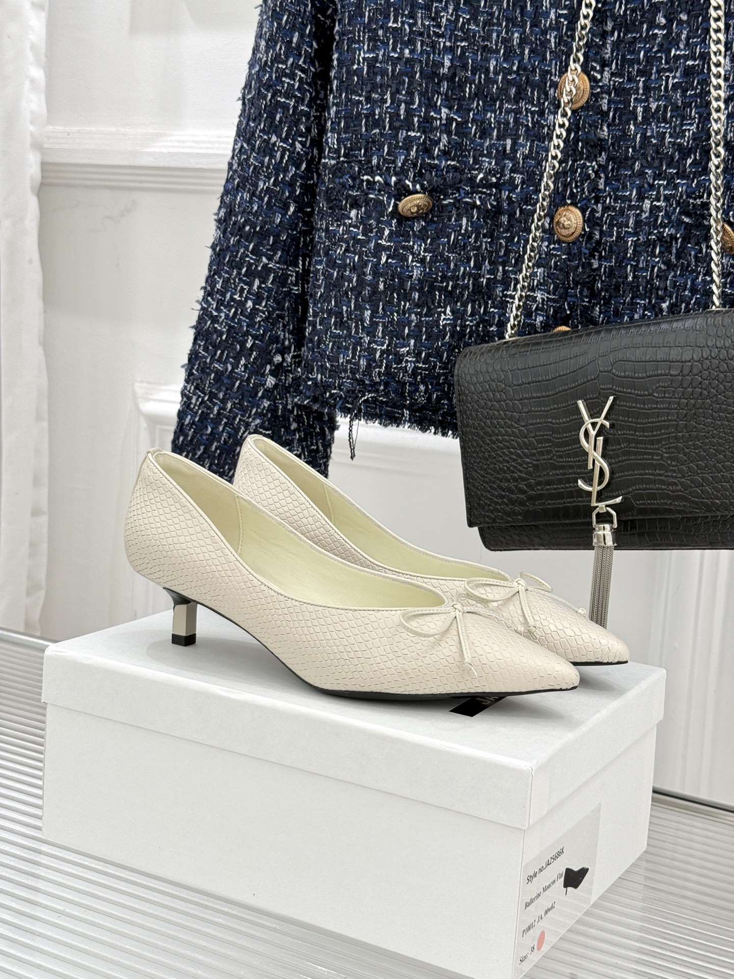 JACQUES 25WF新品蝴蝶结尖头猫跟高跟鞋单鞋当东方雅致与法式浪漫撞个满怀这双鞋以3.5cm猫跟为