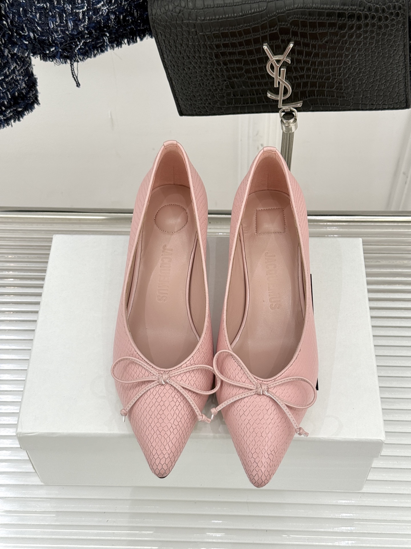 JACQUES 25WF新品蝴蝶结尖头猫跟高跟鞋单鞋当东方雅致与法式浪漫撞个满怀这双鞋以3.5cm猫跟为