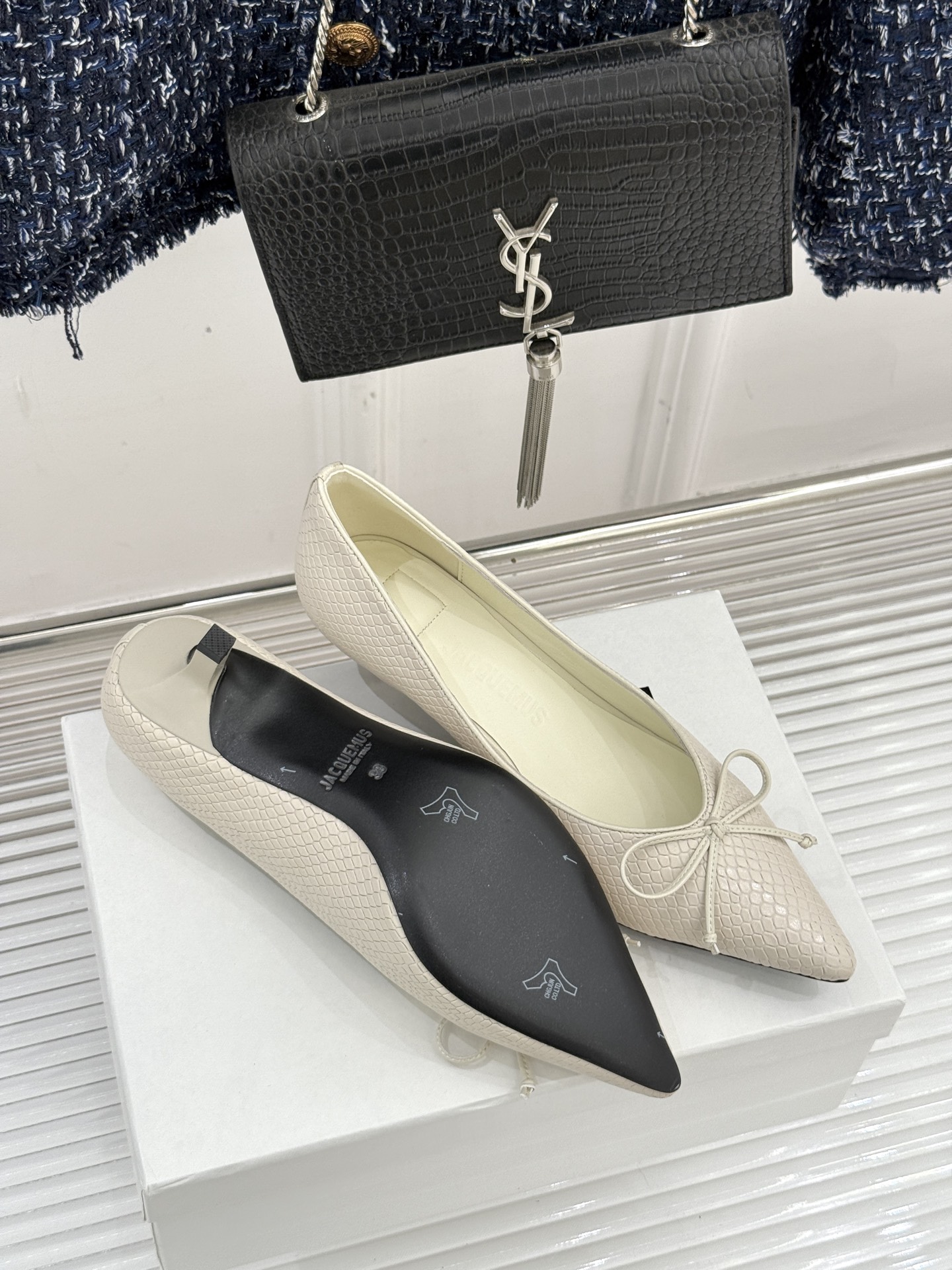 JACQUES 25WF新品蝴蝶结尖头猫跟高跟鞋单鞋当东方雅致与法式浪漫撞个满怀这双鞋以3.5cm猫跟为