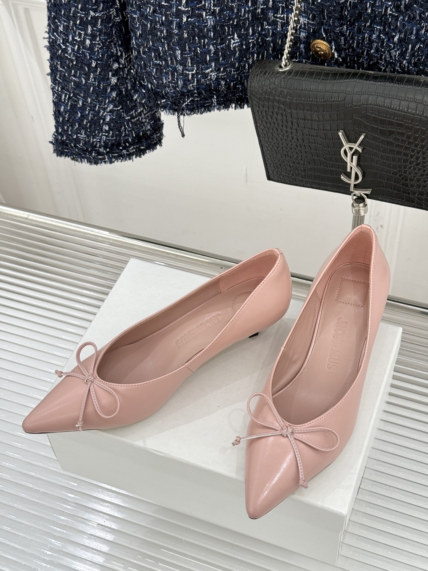 JACQUES 25WF新品蝴蝶结尖头猫跟高跟鞋单鞋当东方雅致与法式浪漫撞个满怀这双鞋以3.5cm猫跟为