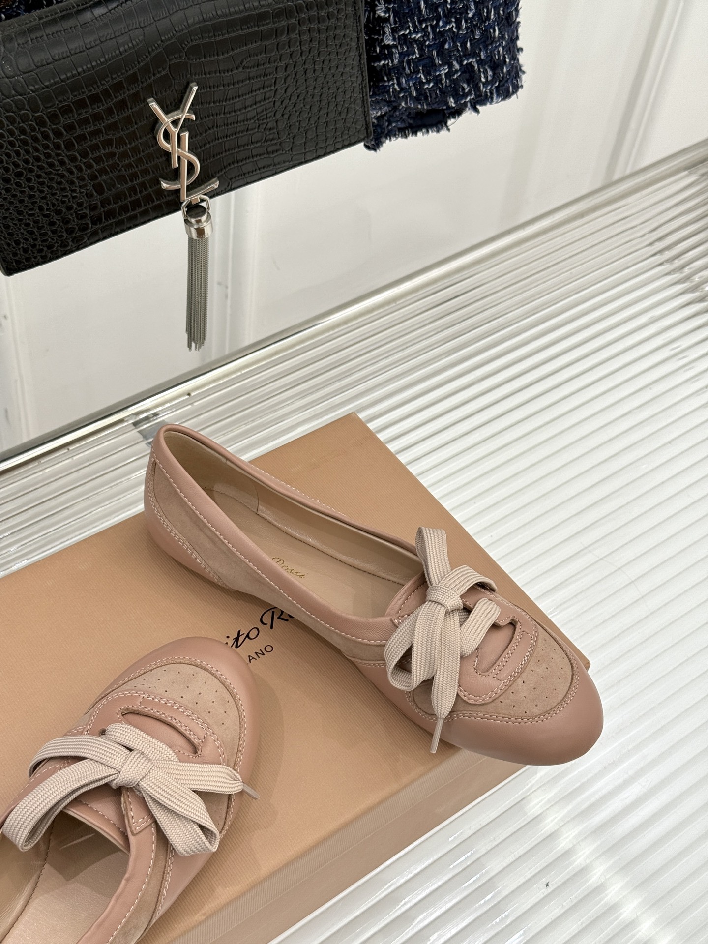 Gianvito Rossi｜26WF新品德训芭蕾舞鞋当意式复古优雅轻奢的极简美学碰撞德训鞋的复古与芭蕾