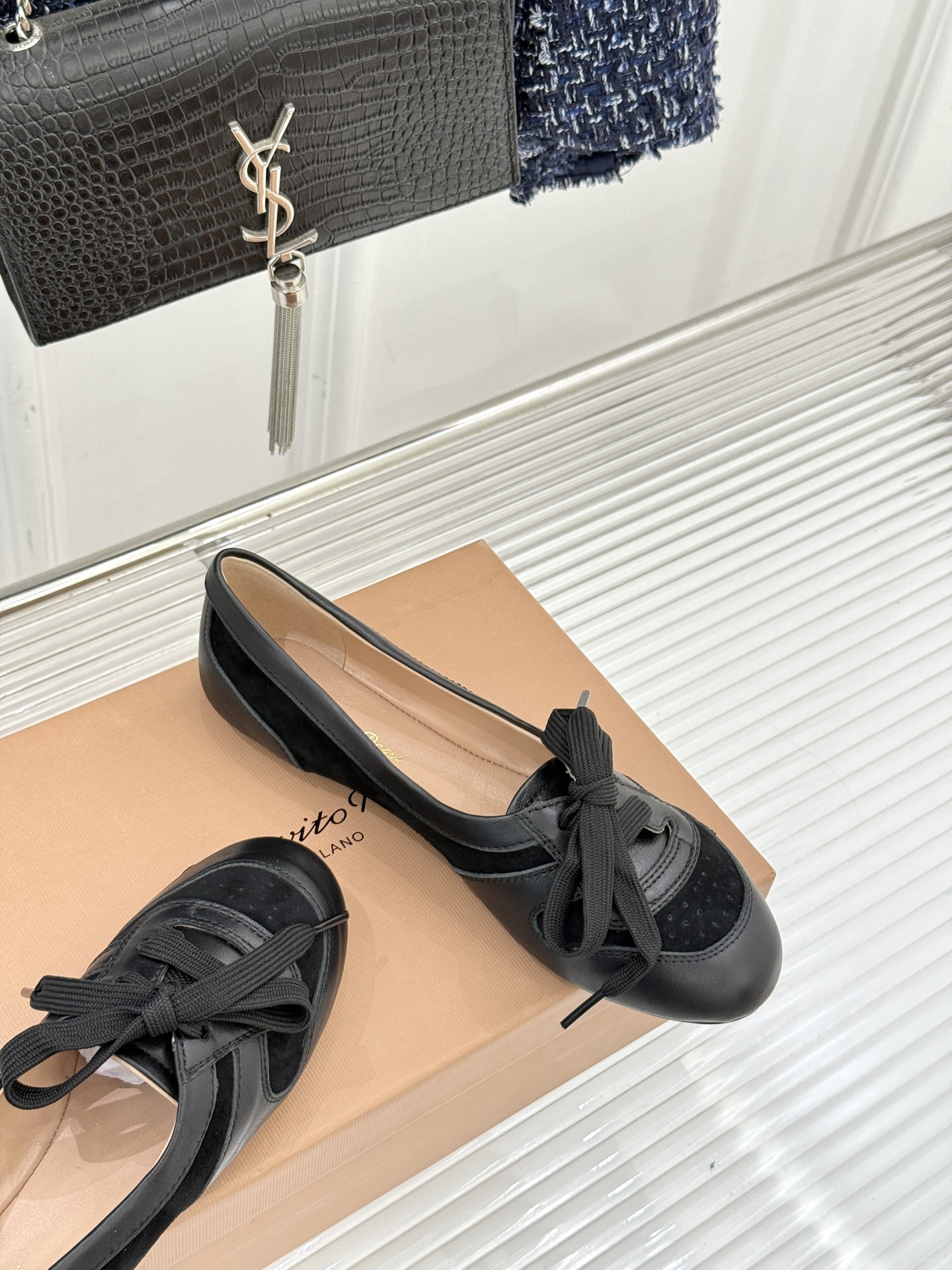 Gianvito Rossi｜26WF新品德训芭蕾舞鞋当意式复古优雅轻奢的极简美学碰撞德训鞋的复古与芭蕾