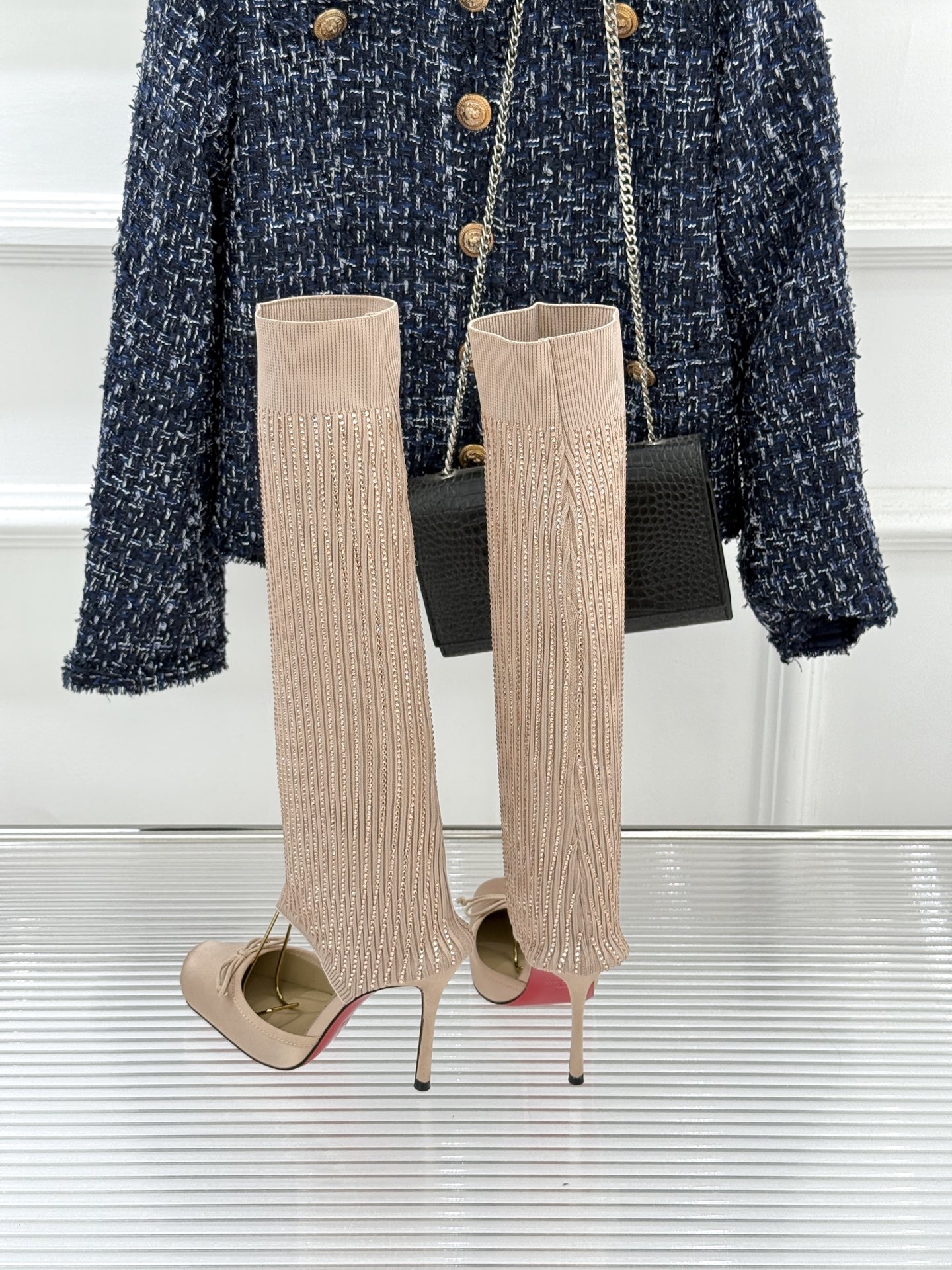 ChristinLouboutin/CL26WF新品猪鼻子蝴蝶结高跟袜子靴凉靴邂逅猪鼻子鞋头的复古巧思再