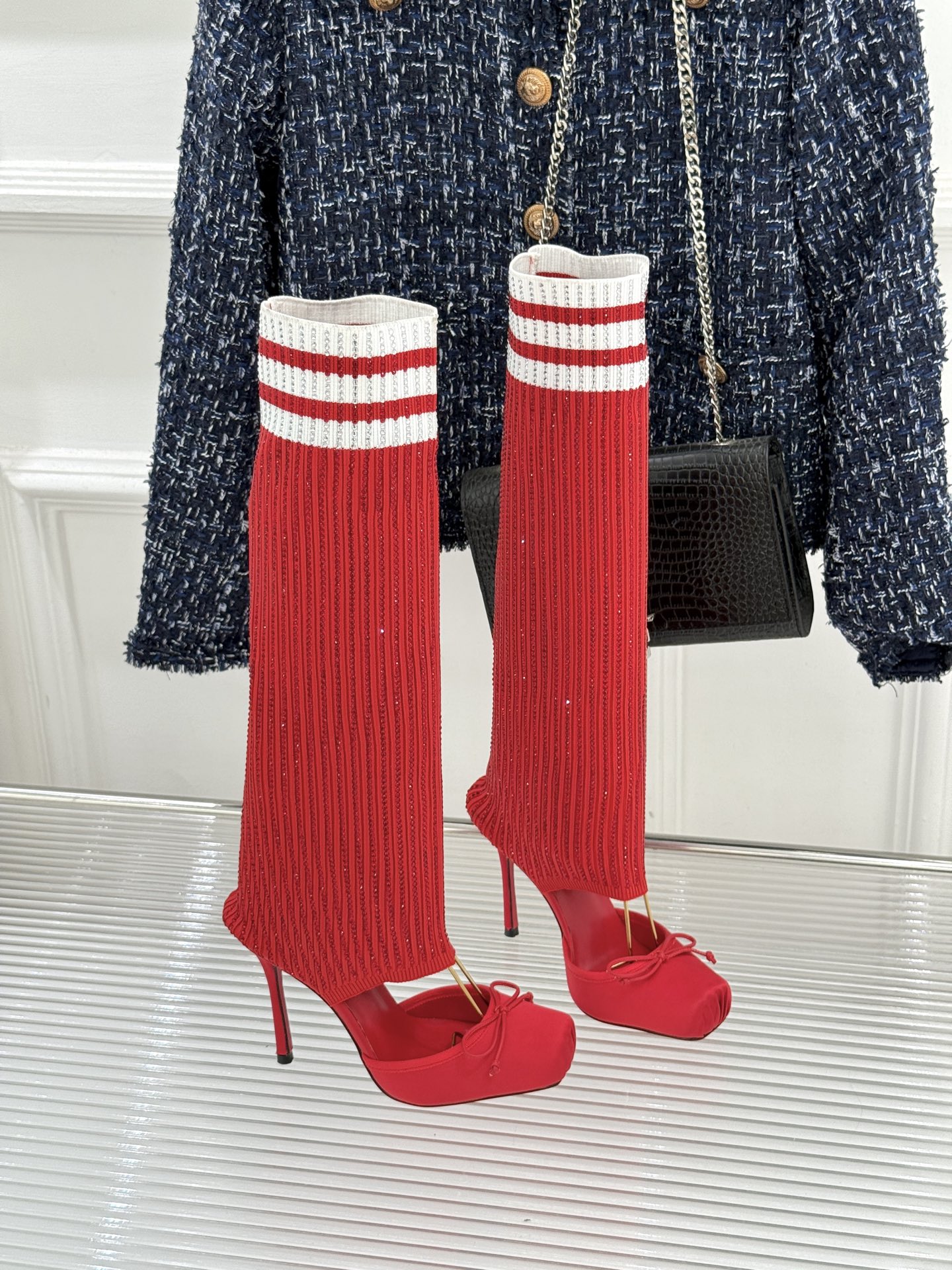 ChristinLouboutin/CL26WF新品猪鼻子蝴蝶结高跟袜子靴凉靴邂逅猪鼻子鞋头的复古巧思再