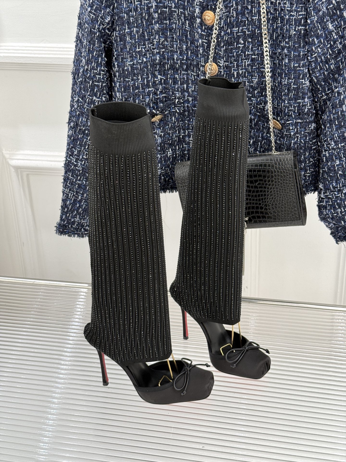 ChristinLouboutin/CL26WF新品猪鼻子蝴蝶结高跟袜子靴凉靴邂逅猪鼻子鞋头的复古巧思再