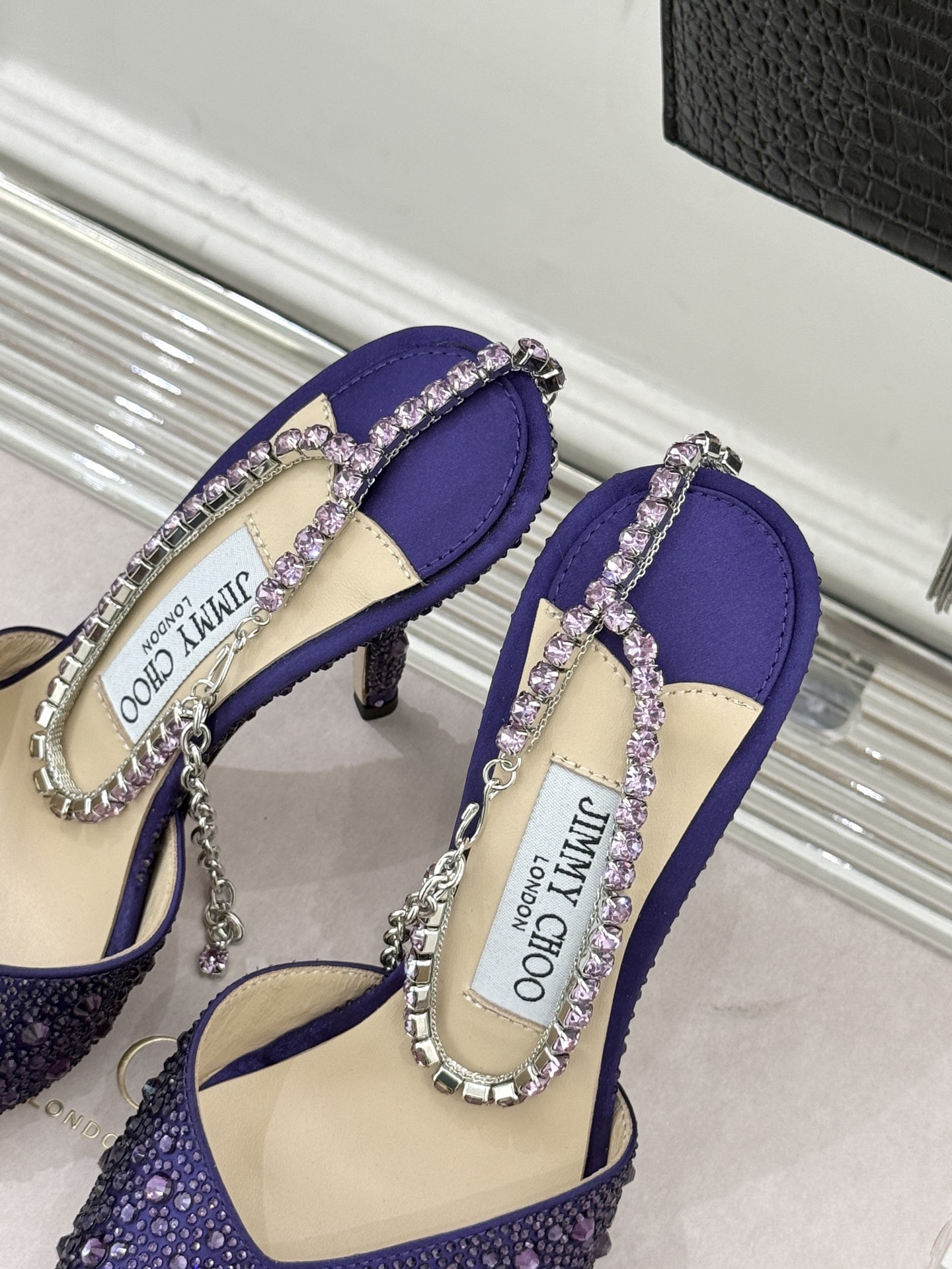 Jimmy Choo/吉米周经典钻石链条方头水晶鱼嘴高跟凉鞋超绝的水晶鞋 美到移不开视线鞋型做的非常秀气