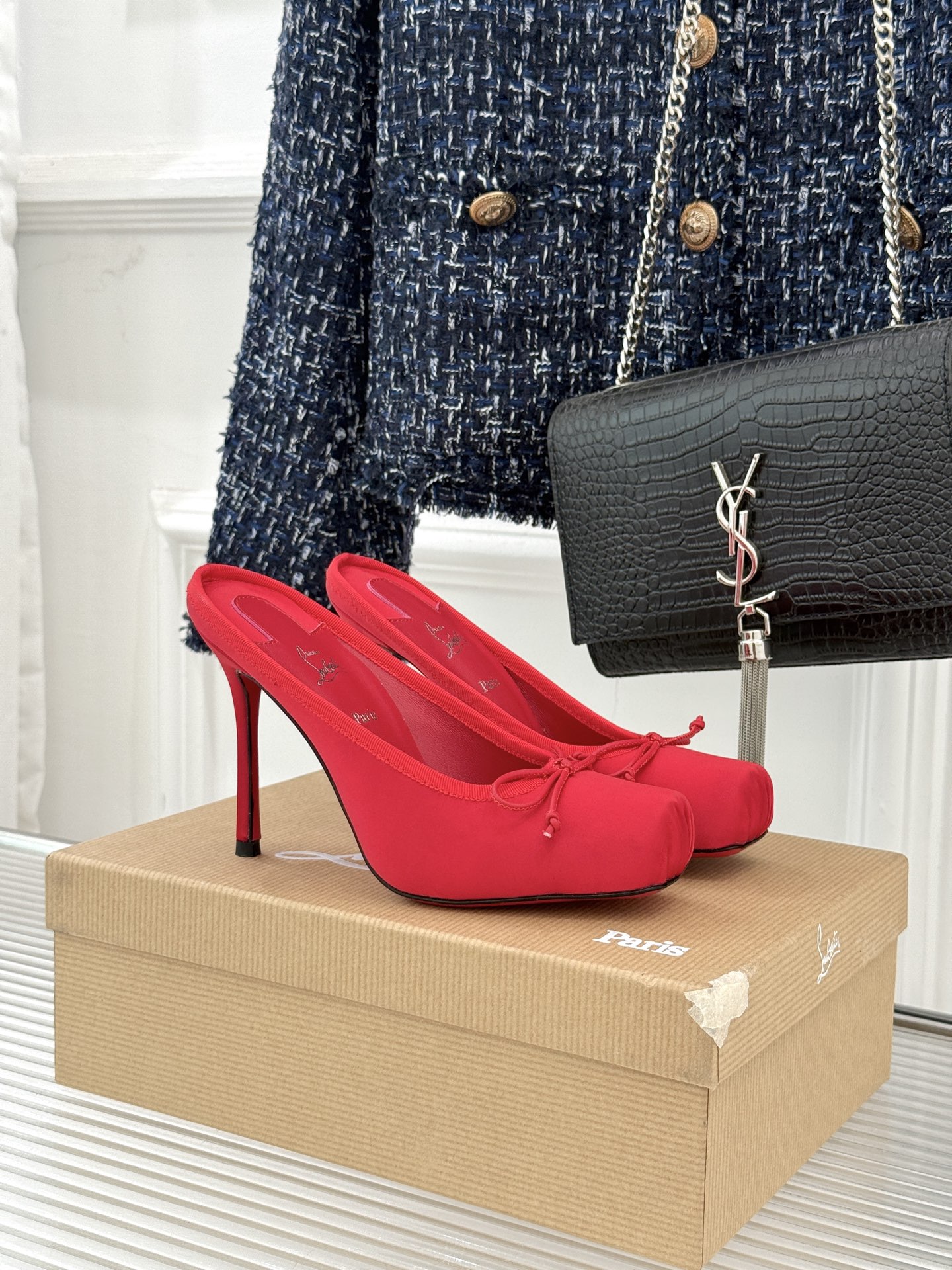 ChristinLouboutin/CL25WF新品猪鼻子蝴蝶结高跟拖鞋在时尚的舞台上CL始终是璀璨的明