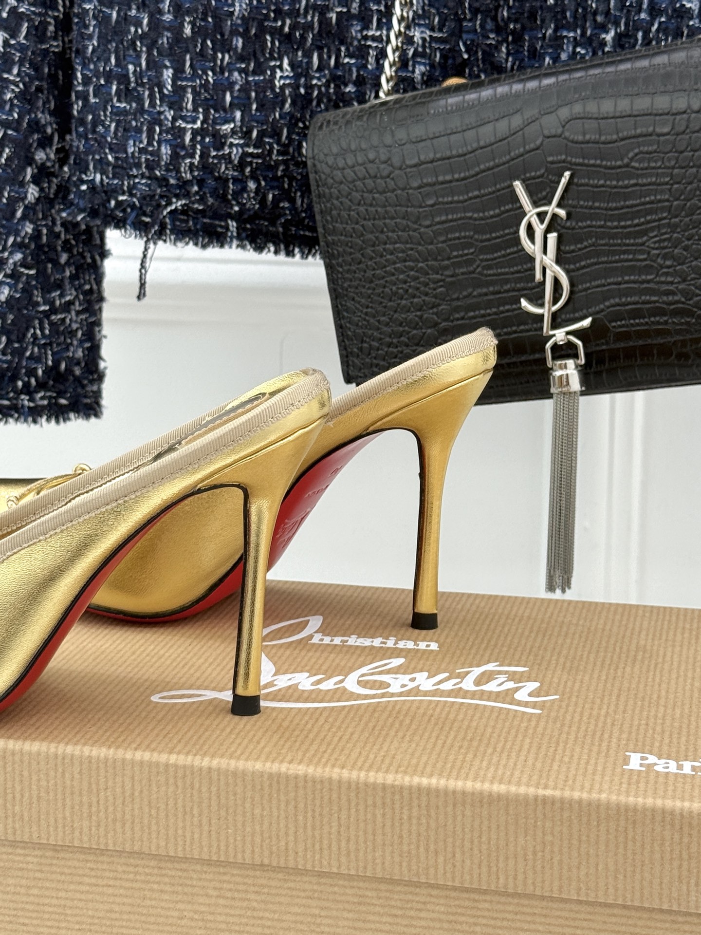 ChristinLouboutin/CL25WF新品猪鼻子蝴蝶结高跟拖鞋在时尚的舞台上CL始终是璀璨的明