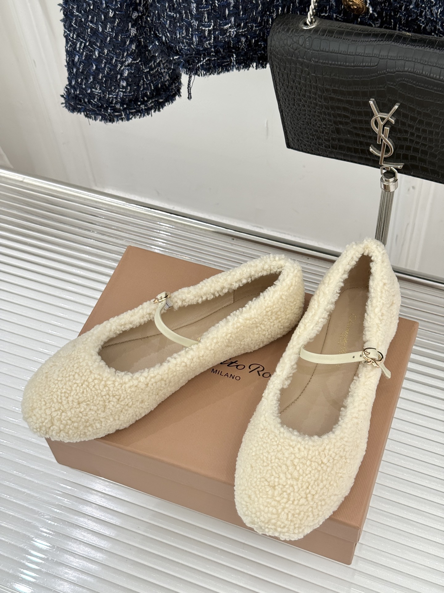 Gianvito Rossi/GR26WF新品玛丽珍皮里毛毛鞋当意式手工的矜贵邂逅秋冬的温柔暖意这双鞋以