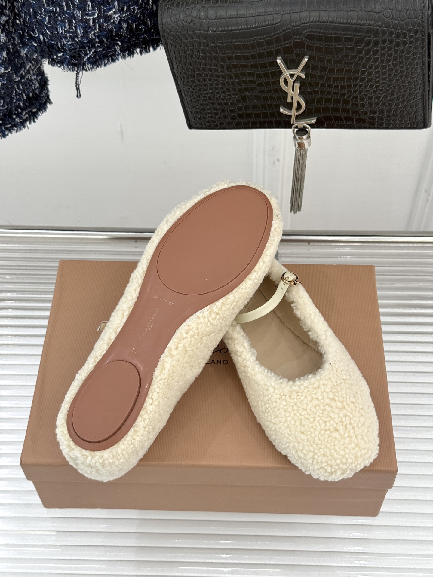 Gianvito Rossi/GR26WF新品玛丽珍皮里毛毛鞋当意式手工的矜贵邂逅秋冬的温柔暖意这双鞋以