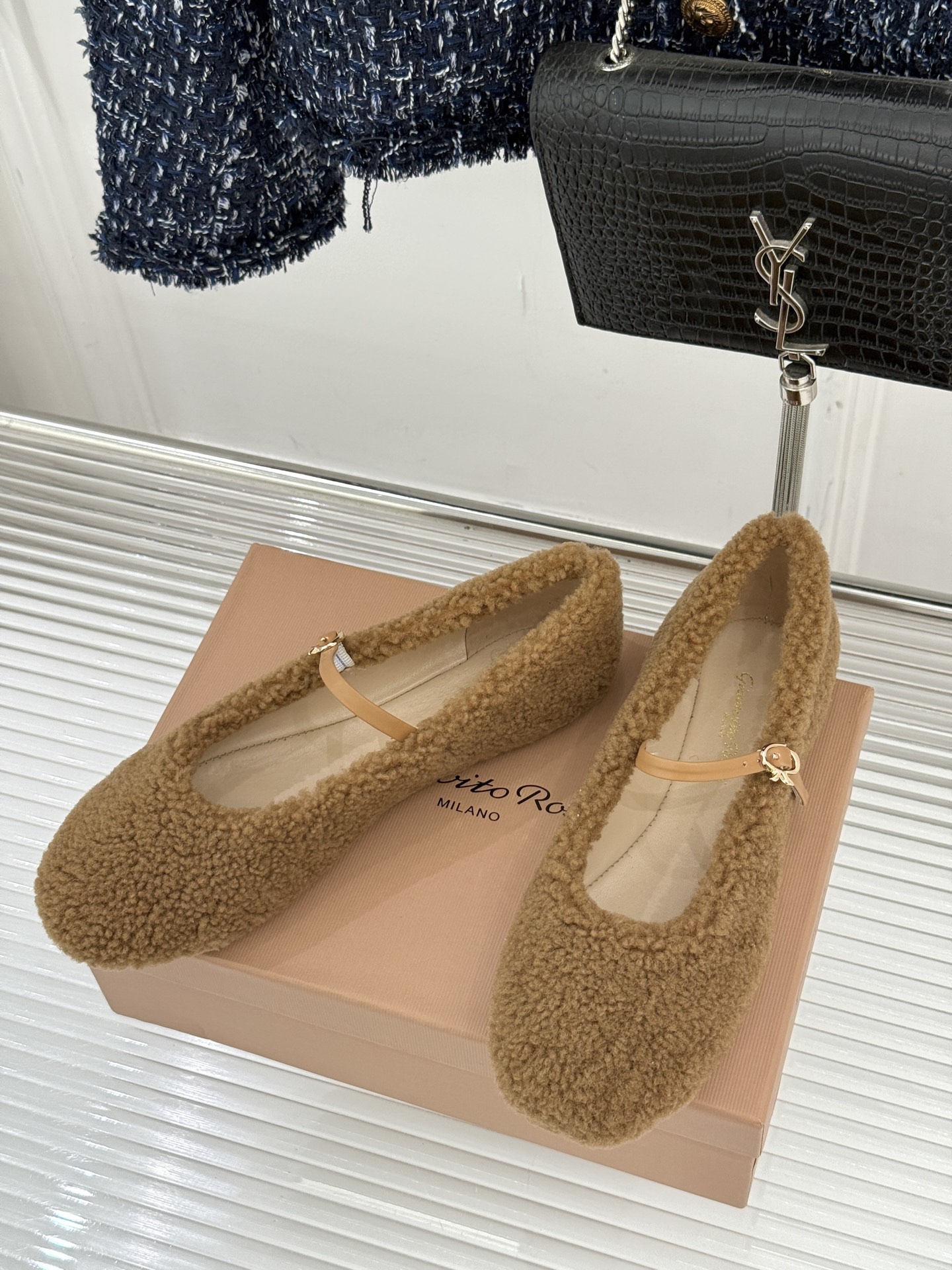 Gianvito Rossi/GR26WF新品玛丽珍皮里毛毛鞋当意式手工的矜贵邂逅秋冬的温柔暖意这双鞋以