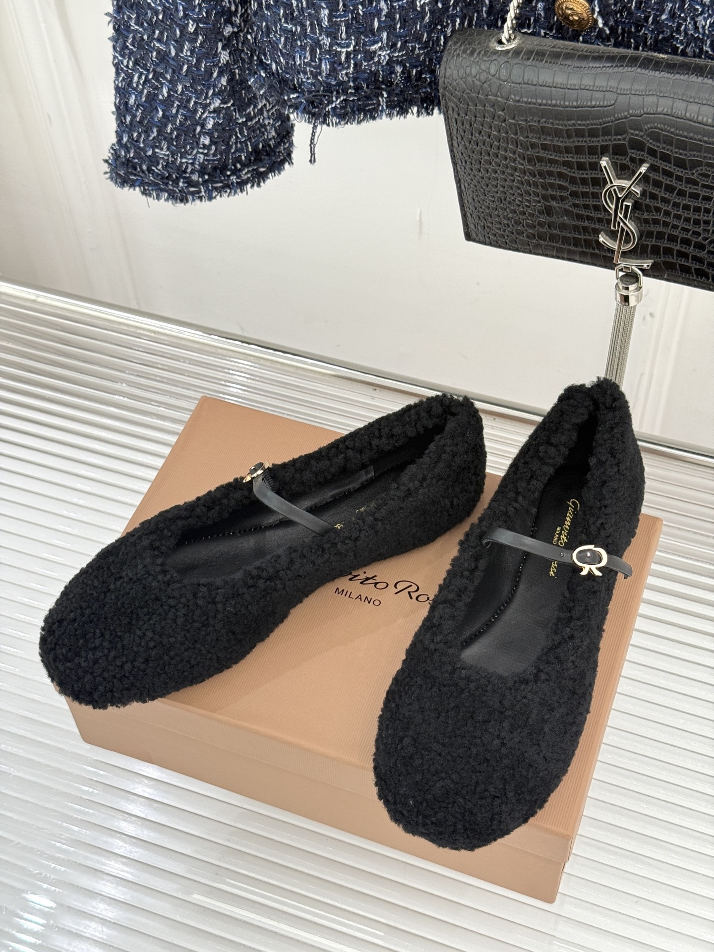 Gianvito Rossi/GR26WF新品玛丽珍皮里毛毛鞋当意式手工的矜贵邂逅秋冬的温柔暖意这双鞋以