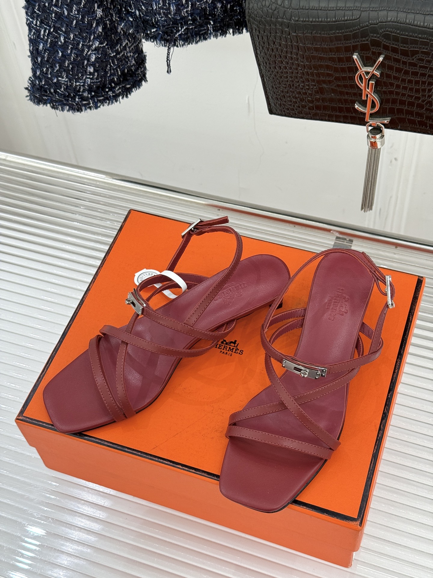 （配原版飞机盒）Hermès/爱马仕25WF新品Kelly扣细带猫跟凉鞋当Kelly包的传奇基因邂逅夏日