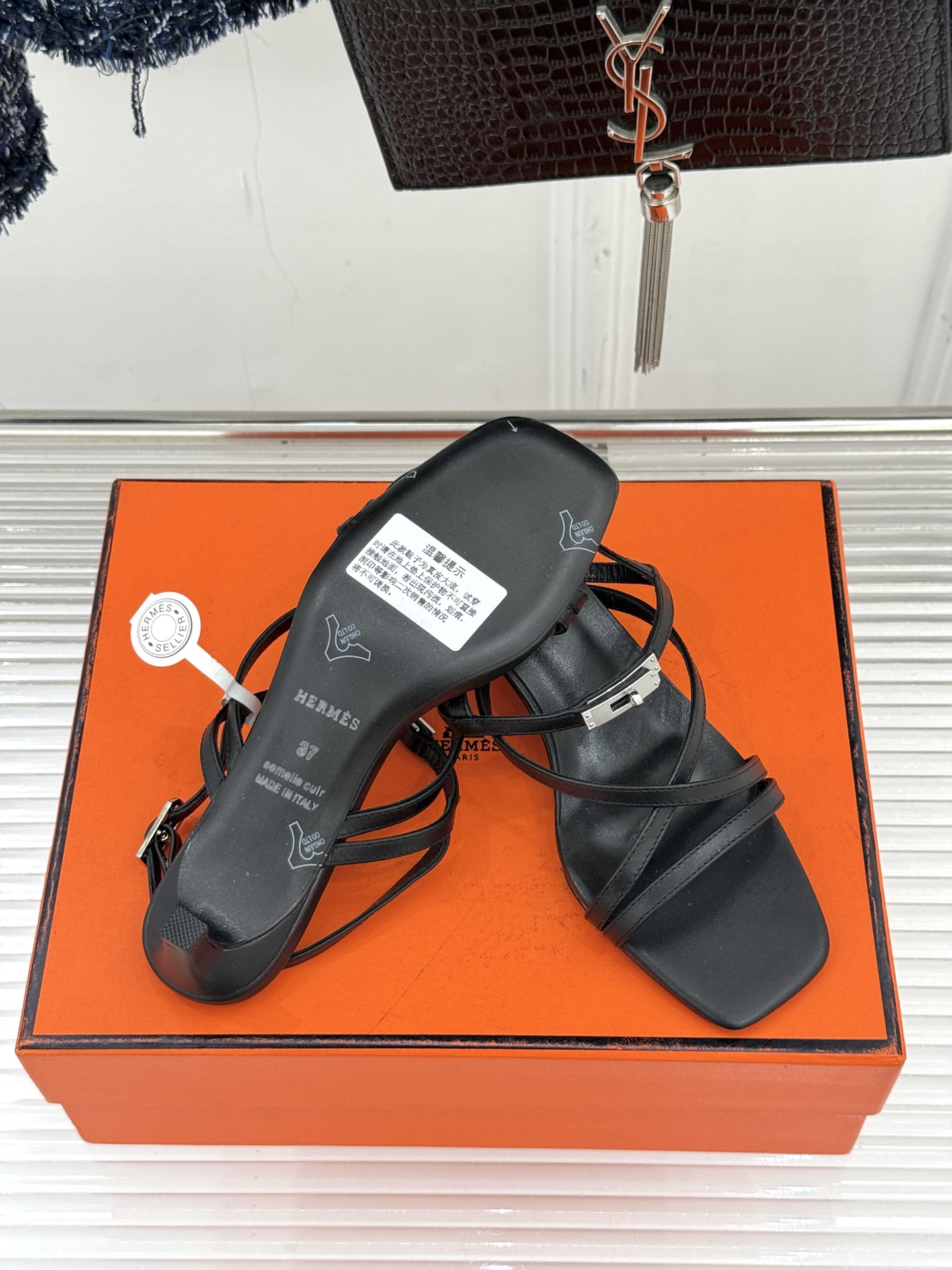 （配原版飞机盒）Hermès/爱马仕25WF新品Kelly扣细带猫跟凉鞋当Kelly包的传奇基因邂逅夏日