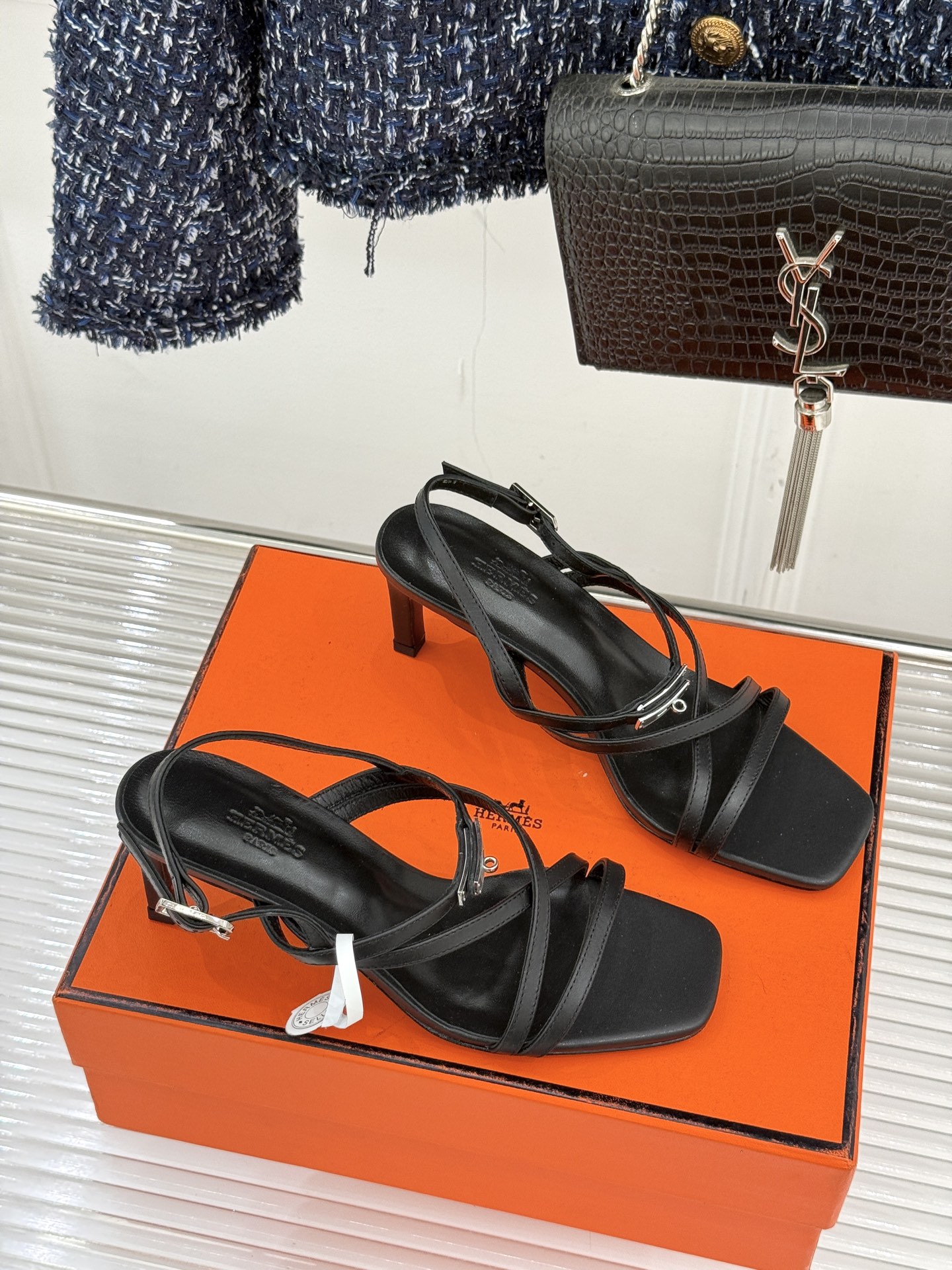 （配原版飞机盒）Hermès/爱马仕25WF新品Kelly扣细带猫跟凉鞋当Kelly包的传奇基因邂逅夏日