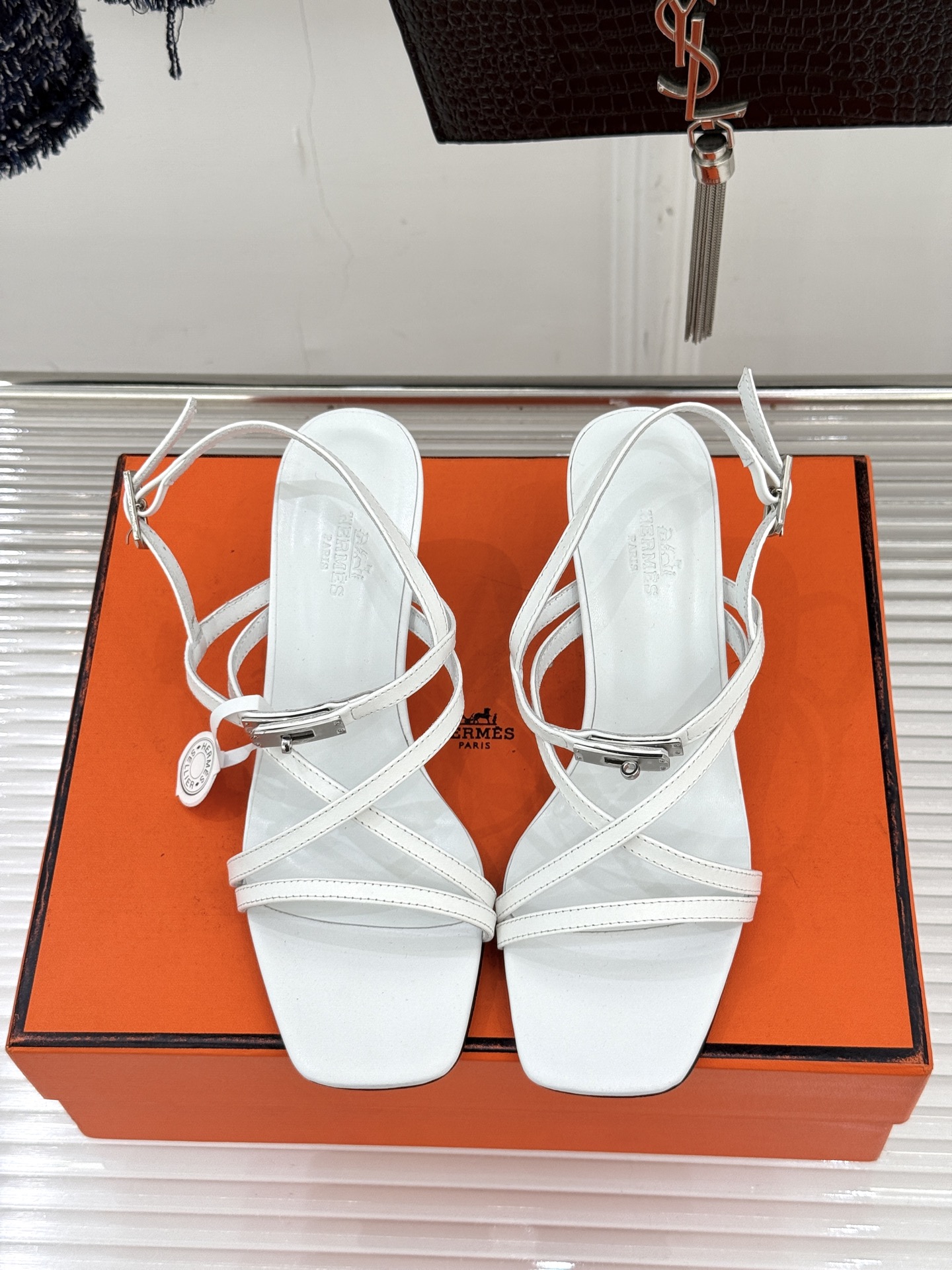 （配原版飞机盒）Hermès/爱马仕25WF新品Kelly扣细带猫跟凉鞋当Kelly包的传奇基因邂逅夏日