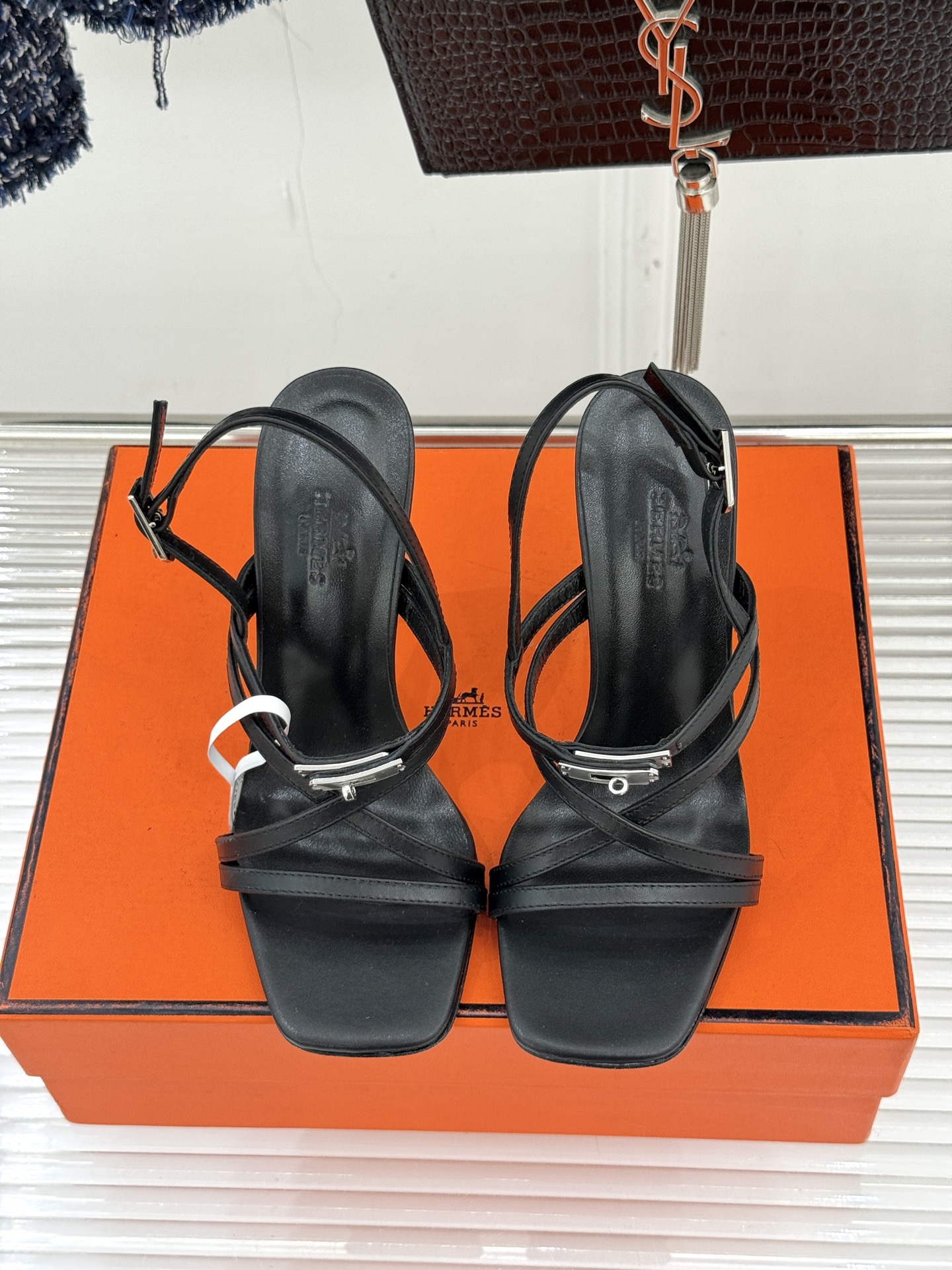 （配原版飞机盒）Hermès/爱马仕25WF新品Kelly扣细带猫跟凉鞋当Kelly包的传奇基因邂逅夏日