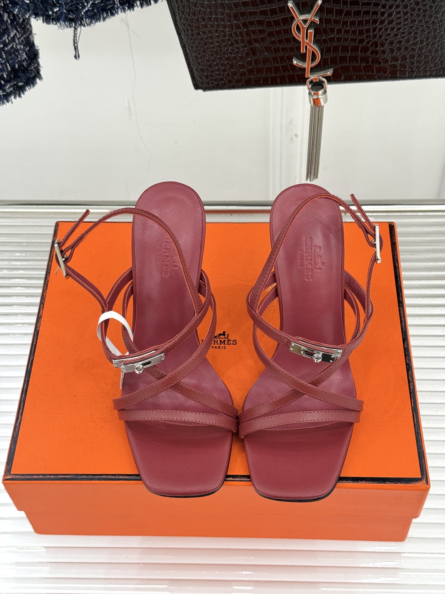 （配原版飞机盒）Hermès/爱马仕25WF新品Kelly扣细带猫跟凉鞋当Kelly包的传奇基因邂逅夏日