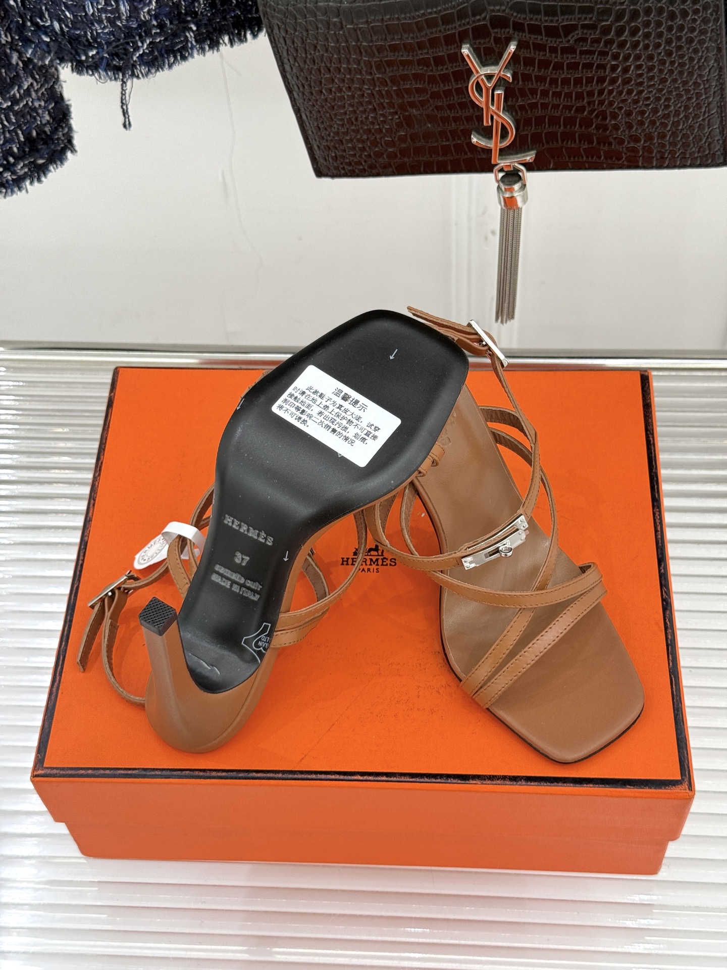 （配原版飞机盒）Hermès/爱马仕25WF新品Kelly扣细带猫跟凉鞋当Kelly包的传奇基因邂逅夏日