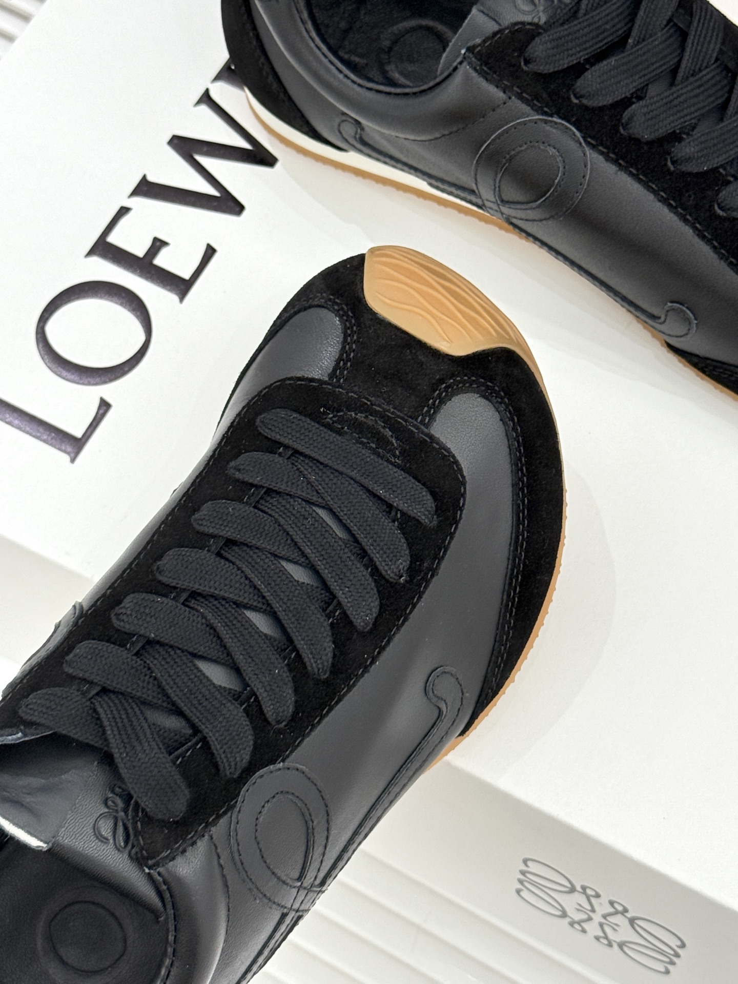 扣子＋10LOEWE/罗意威经典Ballet Runner2.0情侣款复古休闲运动德训鞋当德训鞋褪去街潮