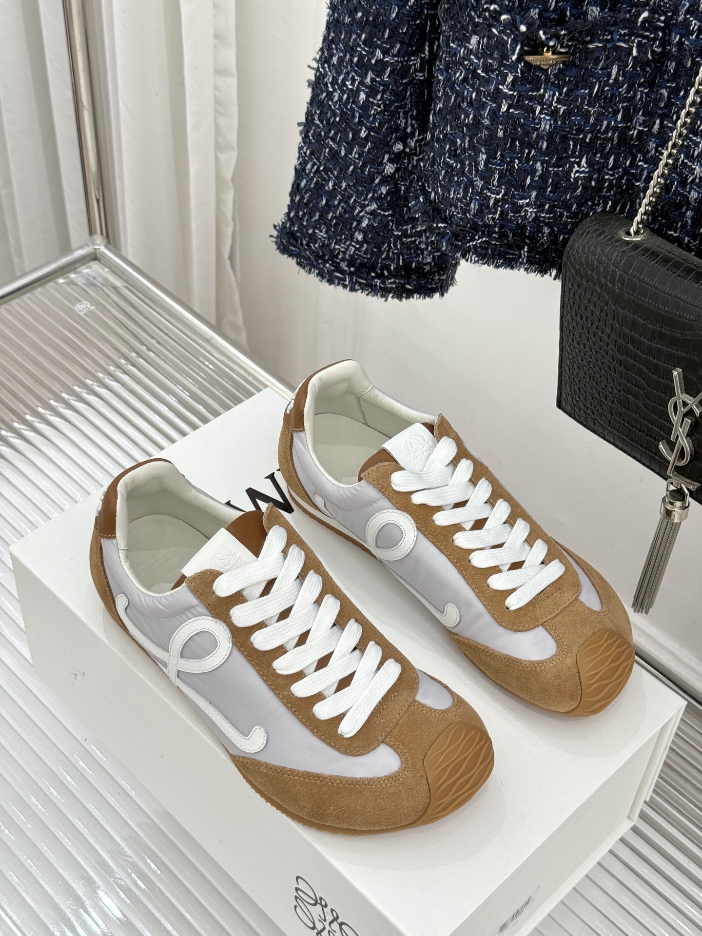 扣子＋10LOEWE/罗意威经典Ballet Runner2.0情侣款复古休闲运动德训鞋当德训鞋褪去街潮