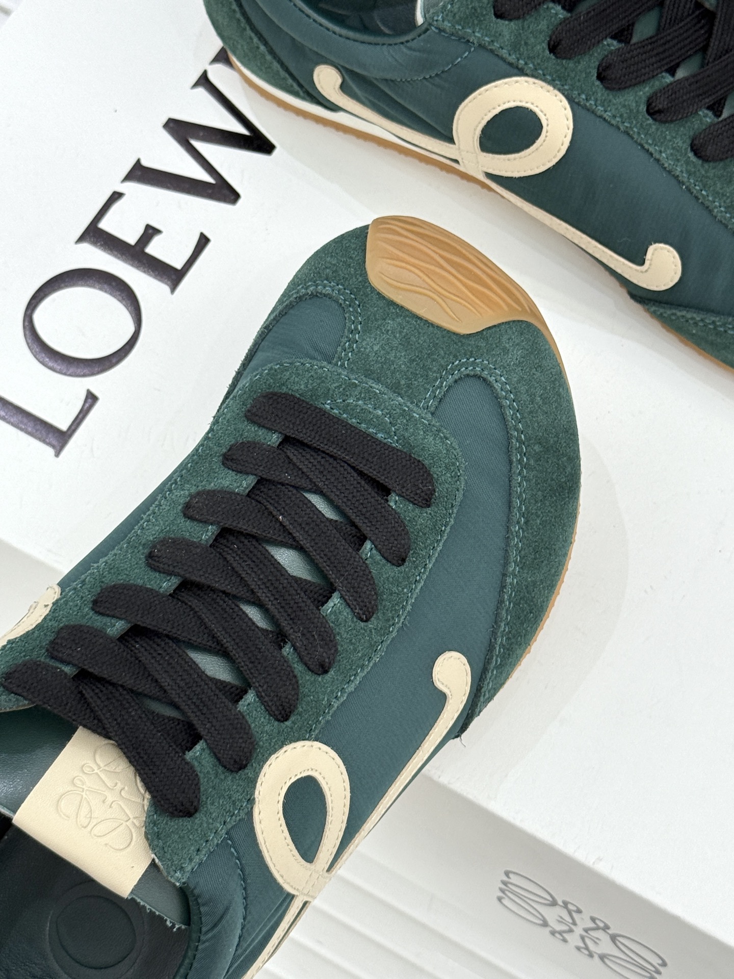 扣子＋10LOEWE/罗意威经典Ballet Runner2.0情侣款复古休闲运动德训鞋当德训鞋褪去街潮