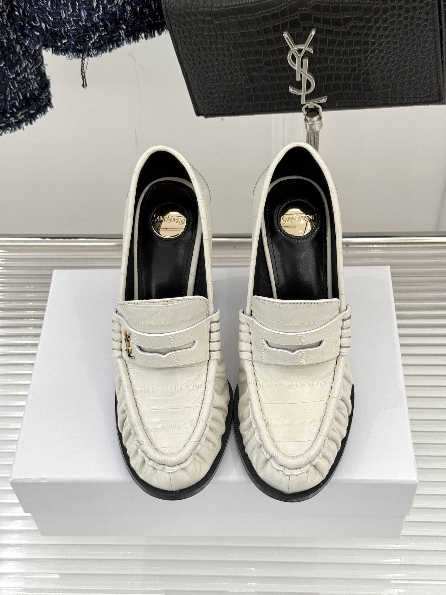 Saint Lauren*圣罗兰26WF新品YSL小logo高跟鞋乐福鞋标志性的小logo是这双鞋的灵魂