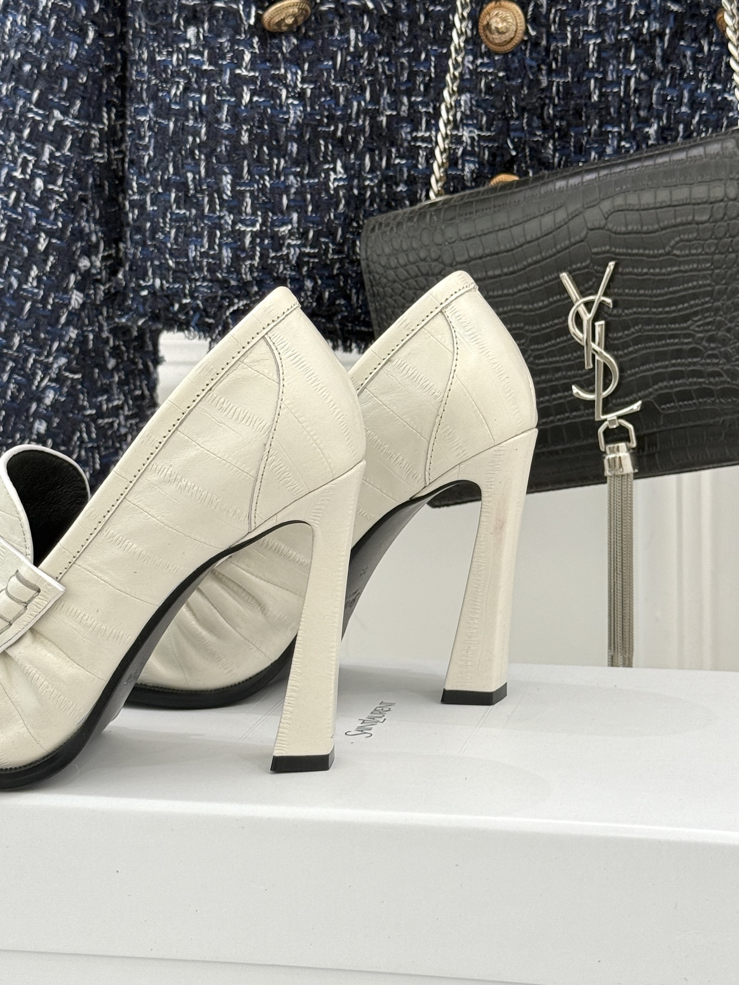 Saint Lauren*圣罗兰26WF新品YSL小logo高跟鞋乐福鞋标志性的小logo是这双鞋的灵魂