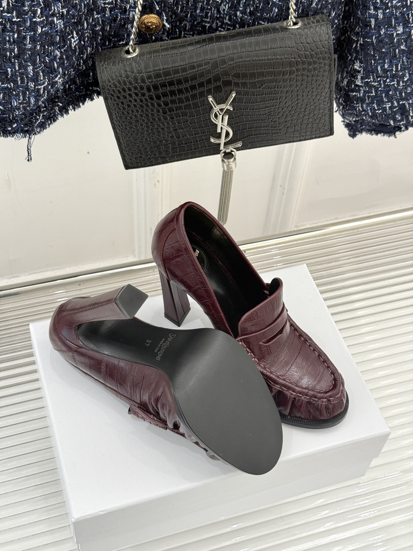 Saint Lauren*圣罗兰26WF新品YSL小logo高跟鞋乐福鞋标志性的小logo是这双鞋的灵魂