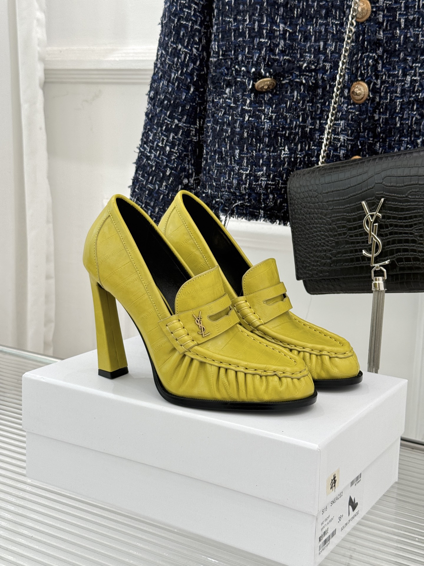 Saint Lauren*圣罗兰26WF新品YSL小logo高跟鞋乐福鞋标志性的小logo是这双鞋的灵魂