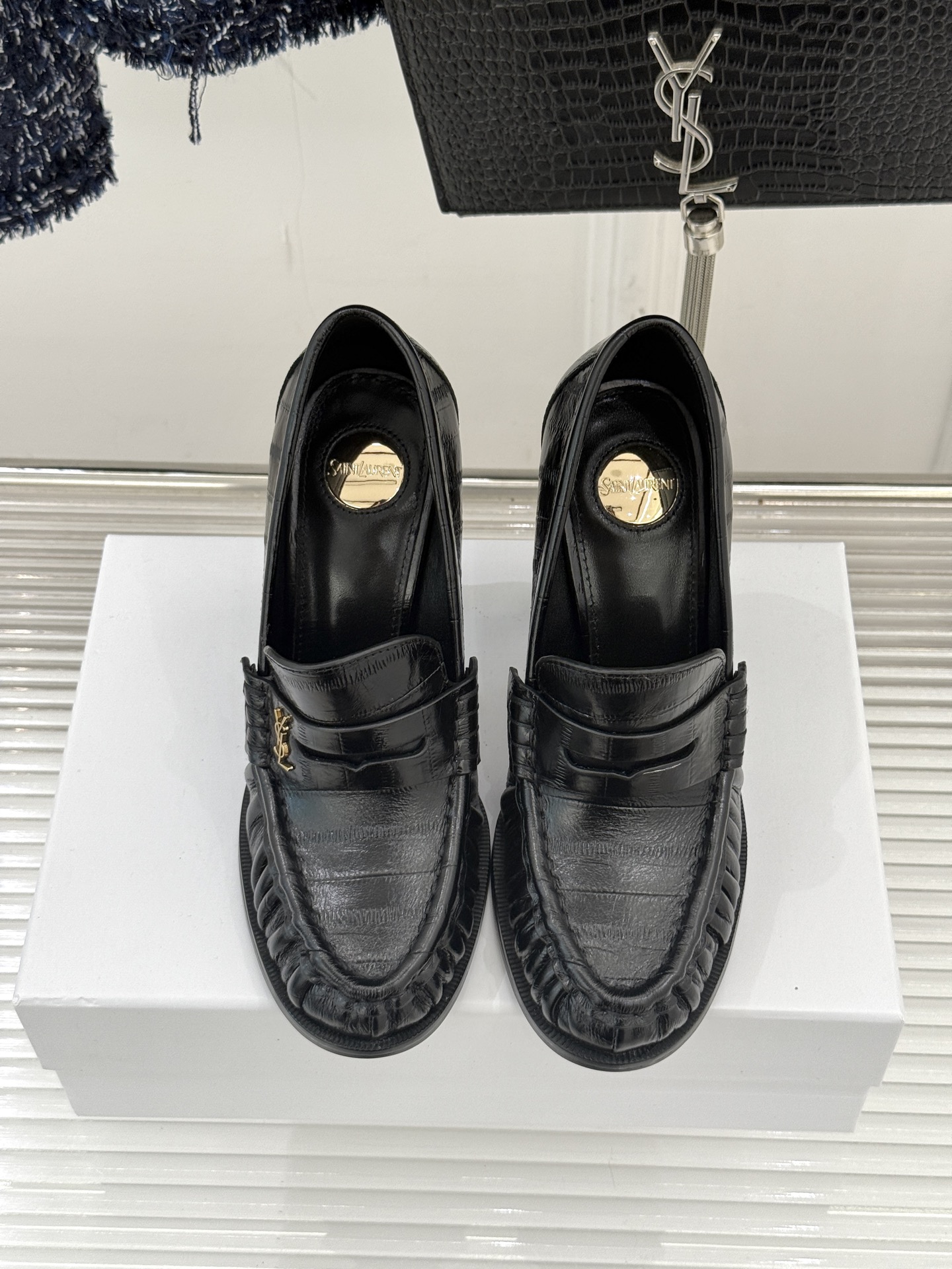 Saint Lauren*圣罗兰26WF新品YSL小logo高跟鞋乐福鞋标志性的小logo是这双鞋的灵魂