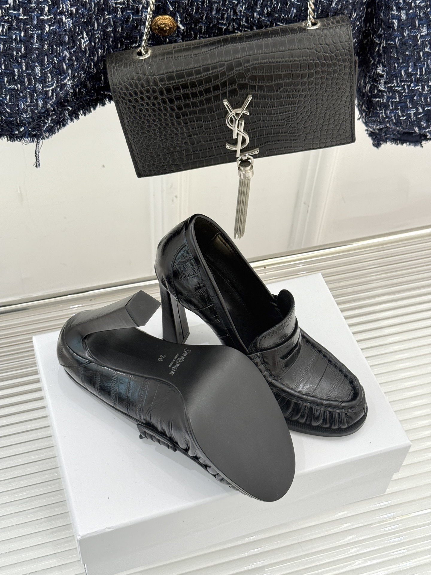 Saint Lauren*圣罗兰26WF新品YSL小logo高跟鞋乐福鞋标志性的小logo是这双鞋的灵魂