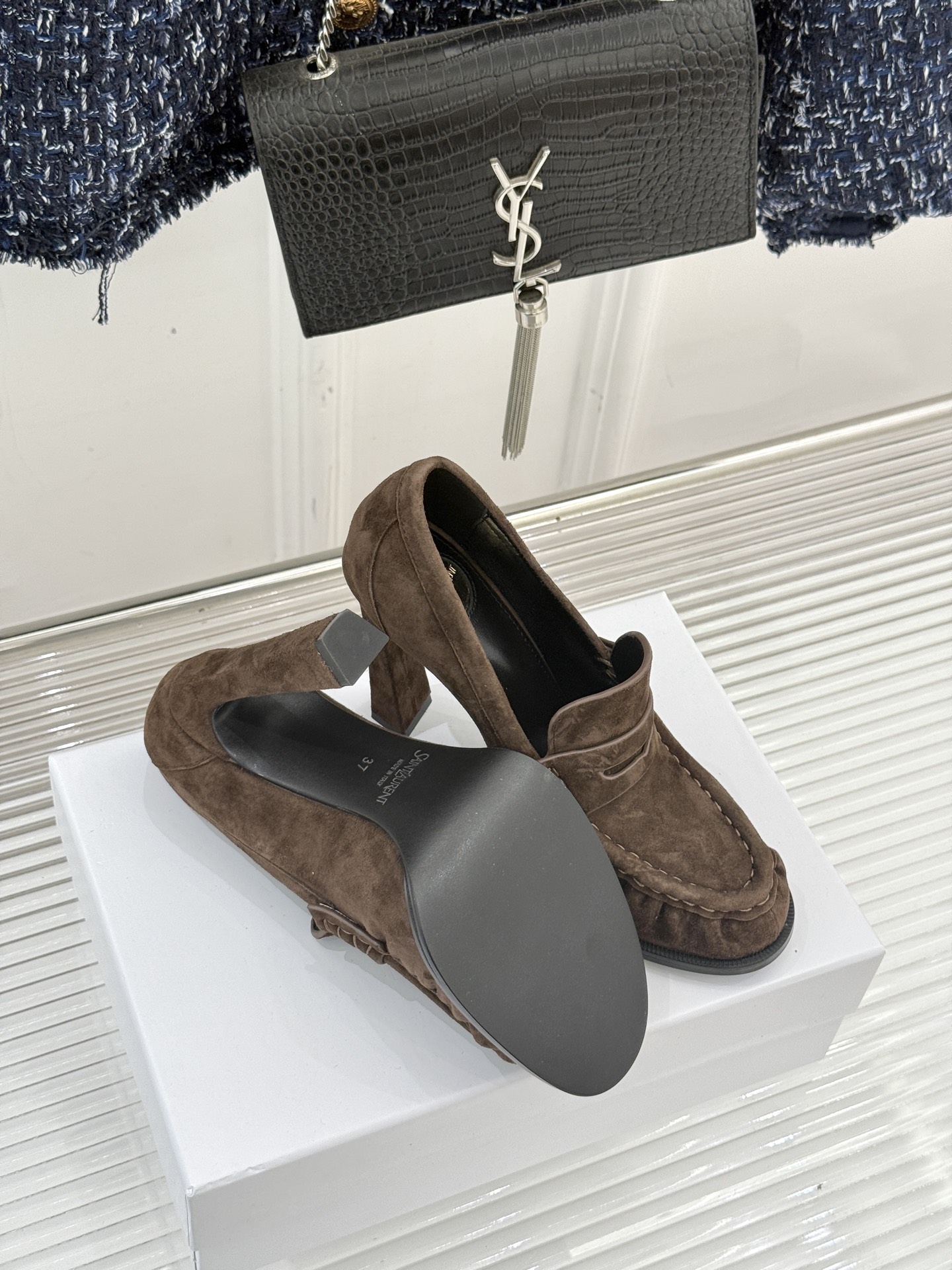 Saint Lauren*圣罗兰26WF新品YSL小logo高跟鞋乐福鞋标志性的小logo是这双鞋的灵魂