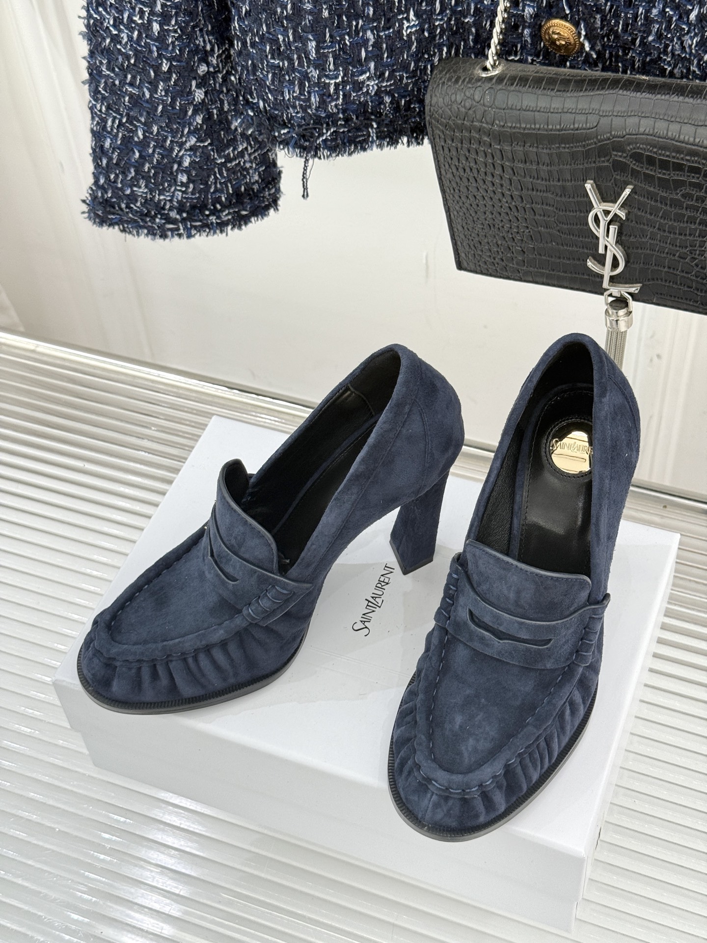 Saint Lauren*圣罗兰26WF新品YSL小logo高跟鞋乐福鞋标志性的小logo是这双鞋的灵魂