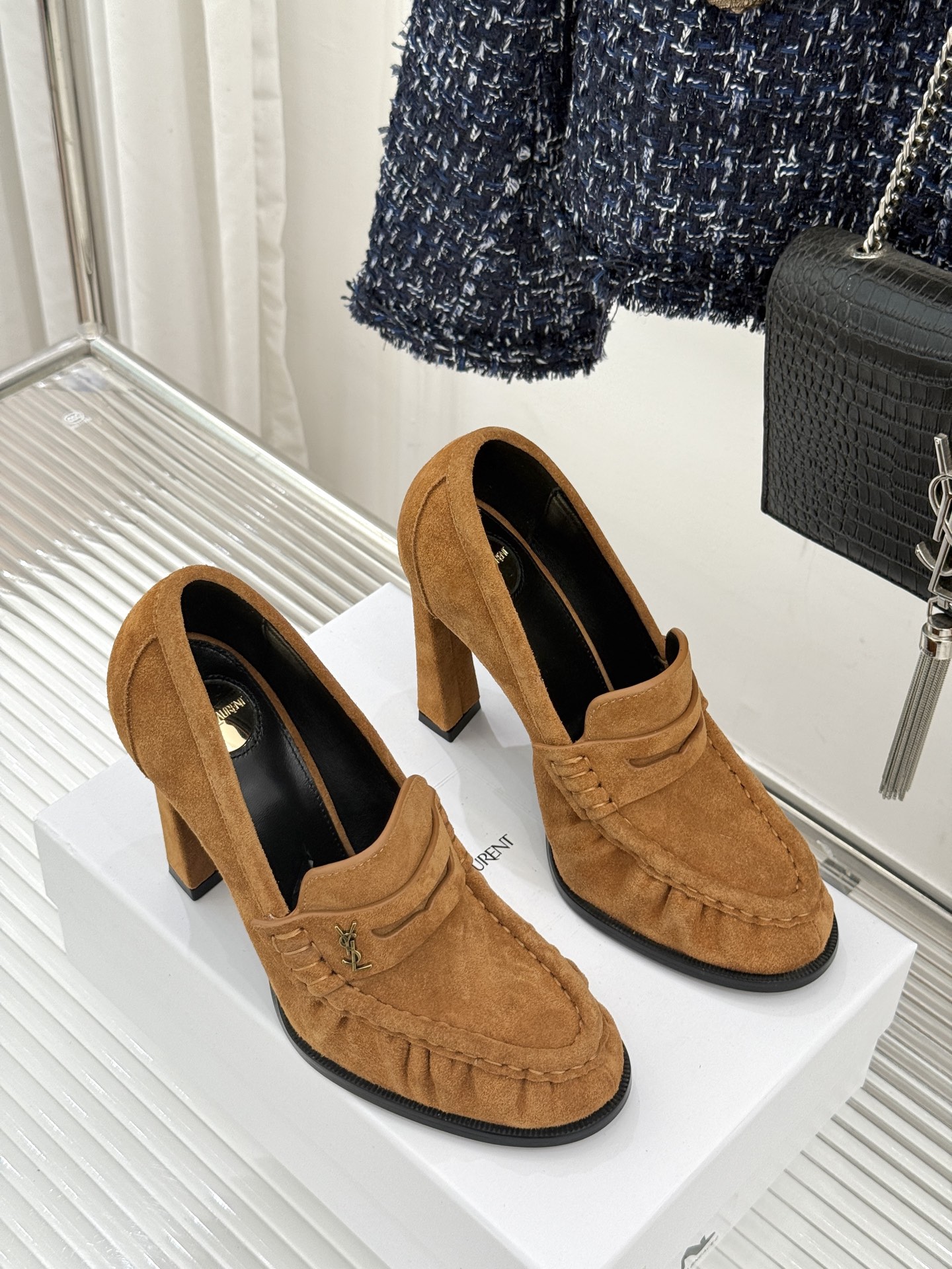 Saint Lauren*圣罗兰26WF新品YSL小logo高跟鞋乐福鞋标志性的小logo是这双鞋的灵魂