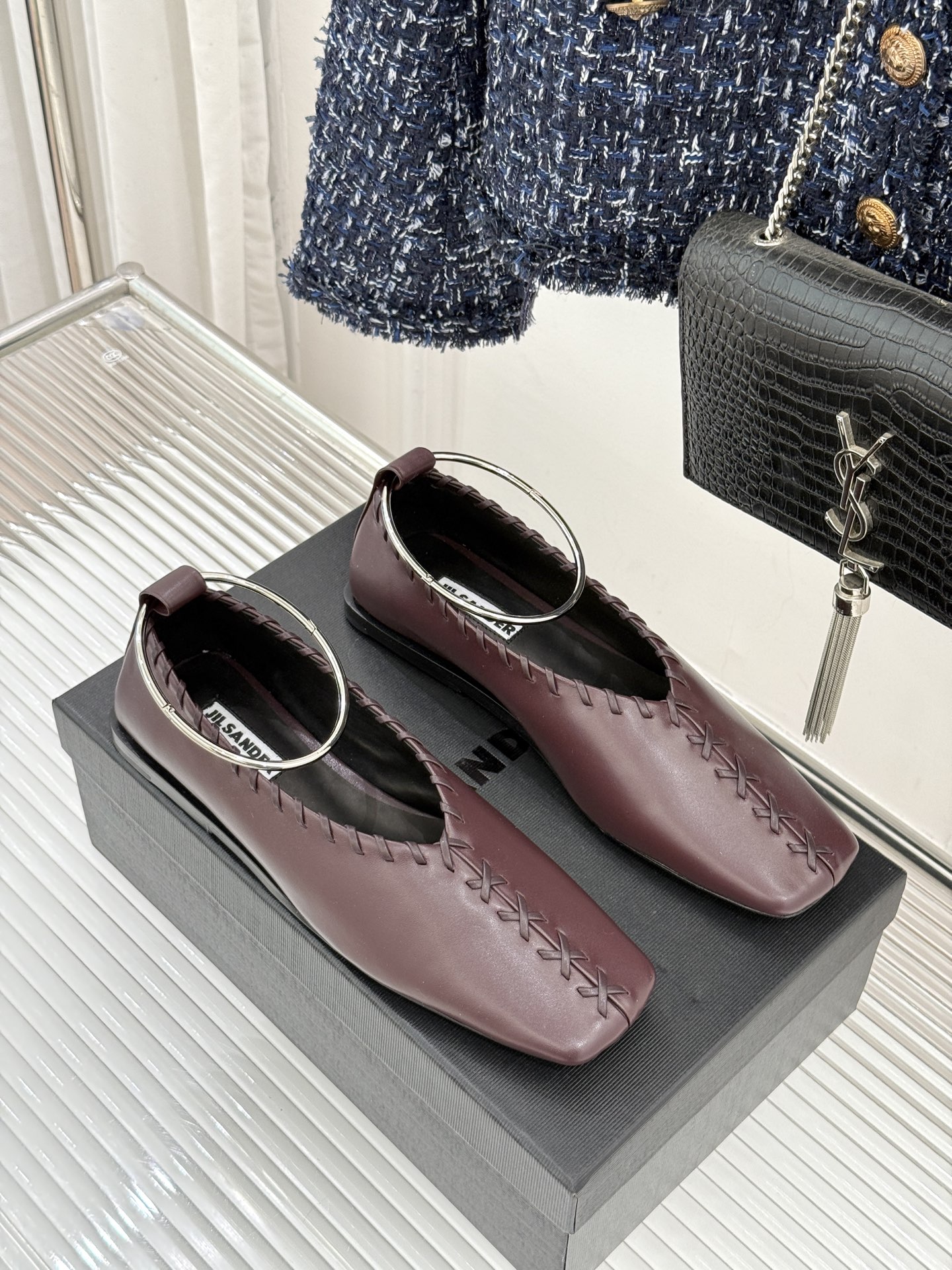 Jil Sander/吉尔桑达经典脚环编织方头平底女巫芭蕾舞玛丽珍鞋以“少即是多”的品牌哲思为骨将复古与