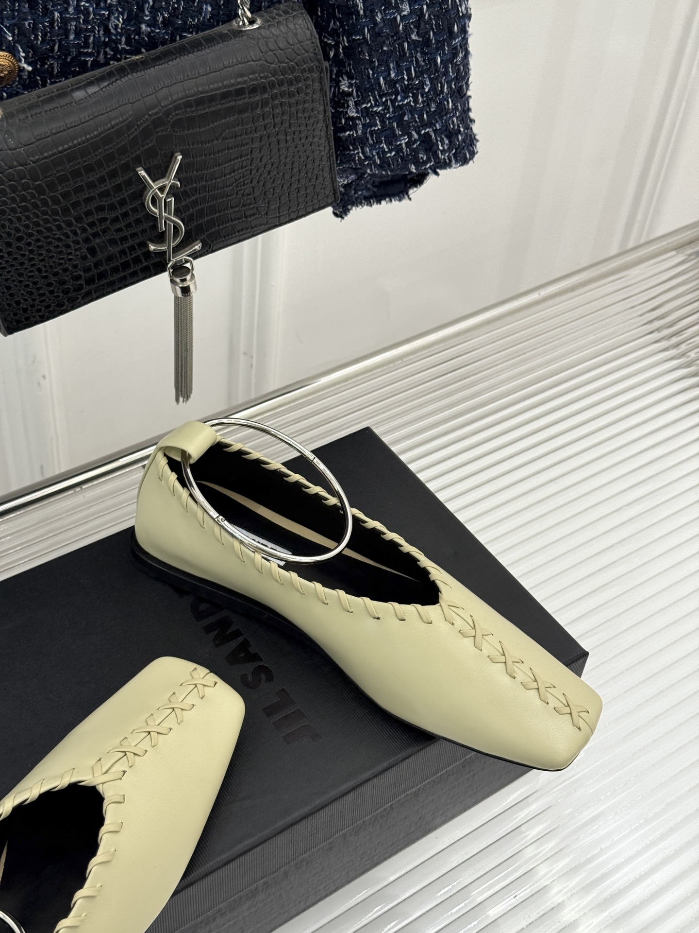 Jil Sander/吉尔桑达经典脚环编织方头平底女巫芭蕾舞玛丽珍鞋以“少即是多”的品牌哲思为骨将复古与