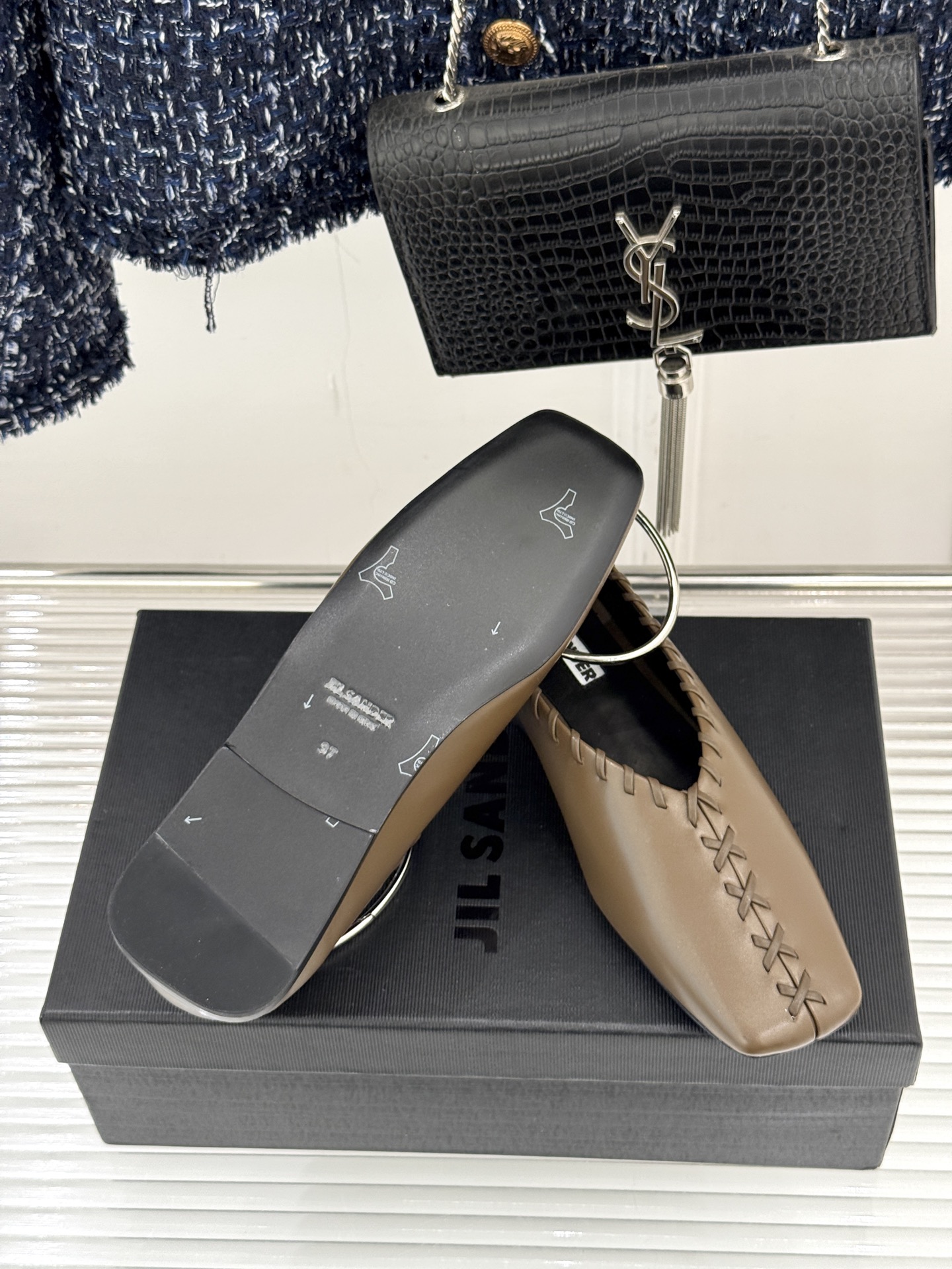 Jil Sander/吉尔桑达经典脚环编织方头平底女巫芭蕾舞玛丽珍鞋以“少即是多”的品牌哲思为骨将复古与