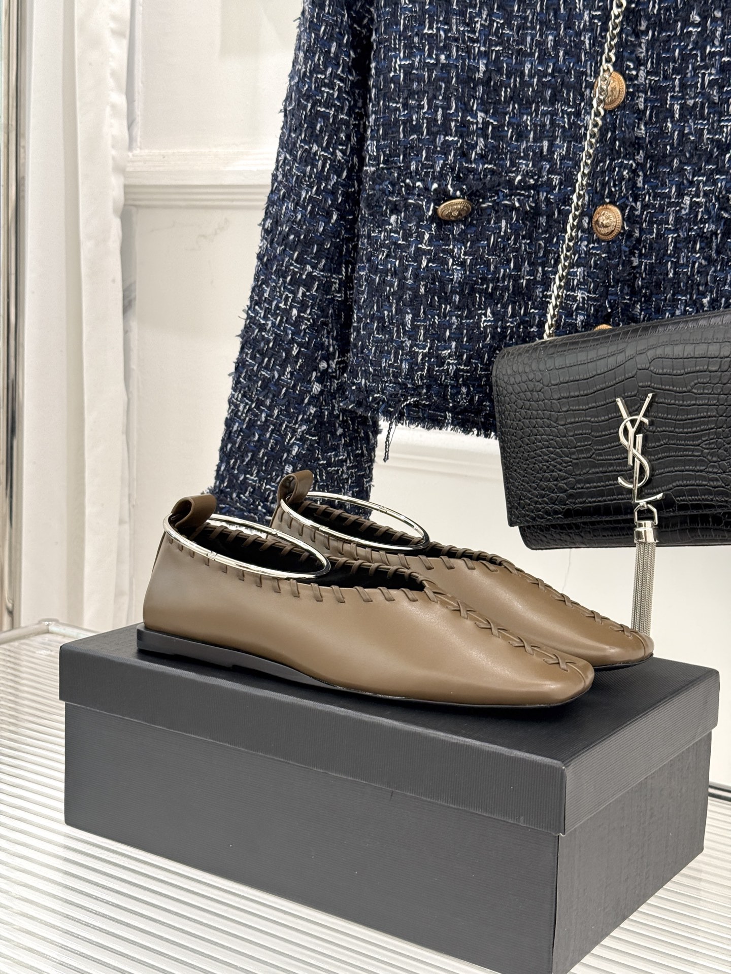 Jil Sander/吉尔桑达经典脚环编织方头平底女巫芭蕾舞玛丽珍鞋以“少即是多”的品牌哲思为骨将复古与