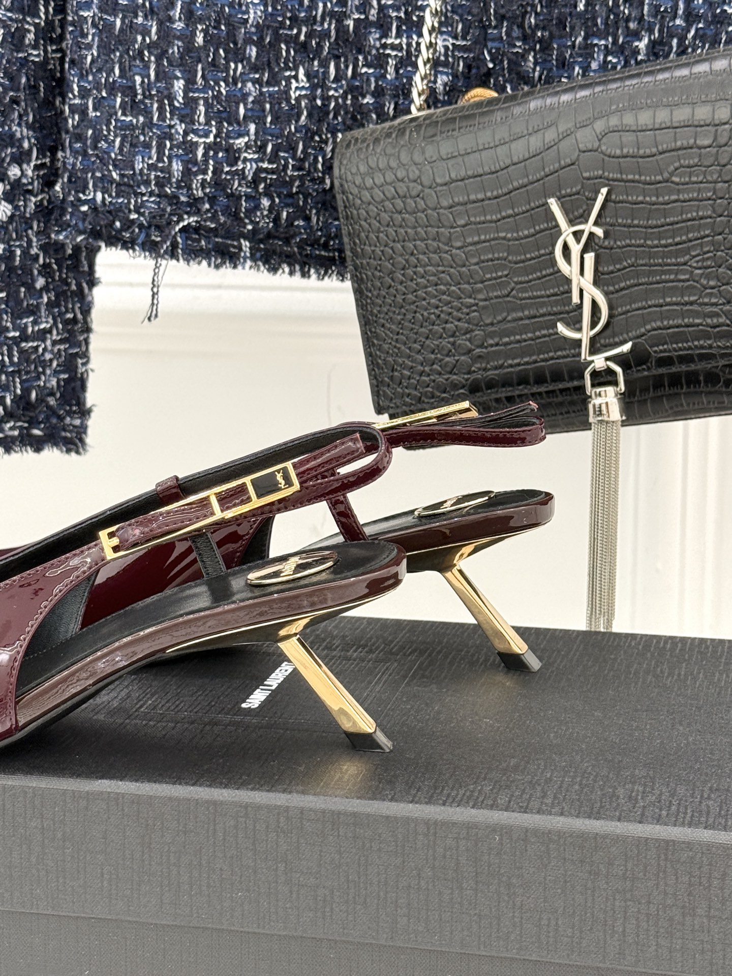 Saint Lauren*YSL圣罗兰26WF新品性感尖头高跟凉鞋简直是为想在夏日slay全场的姐妹而生