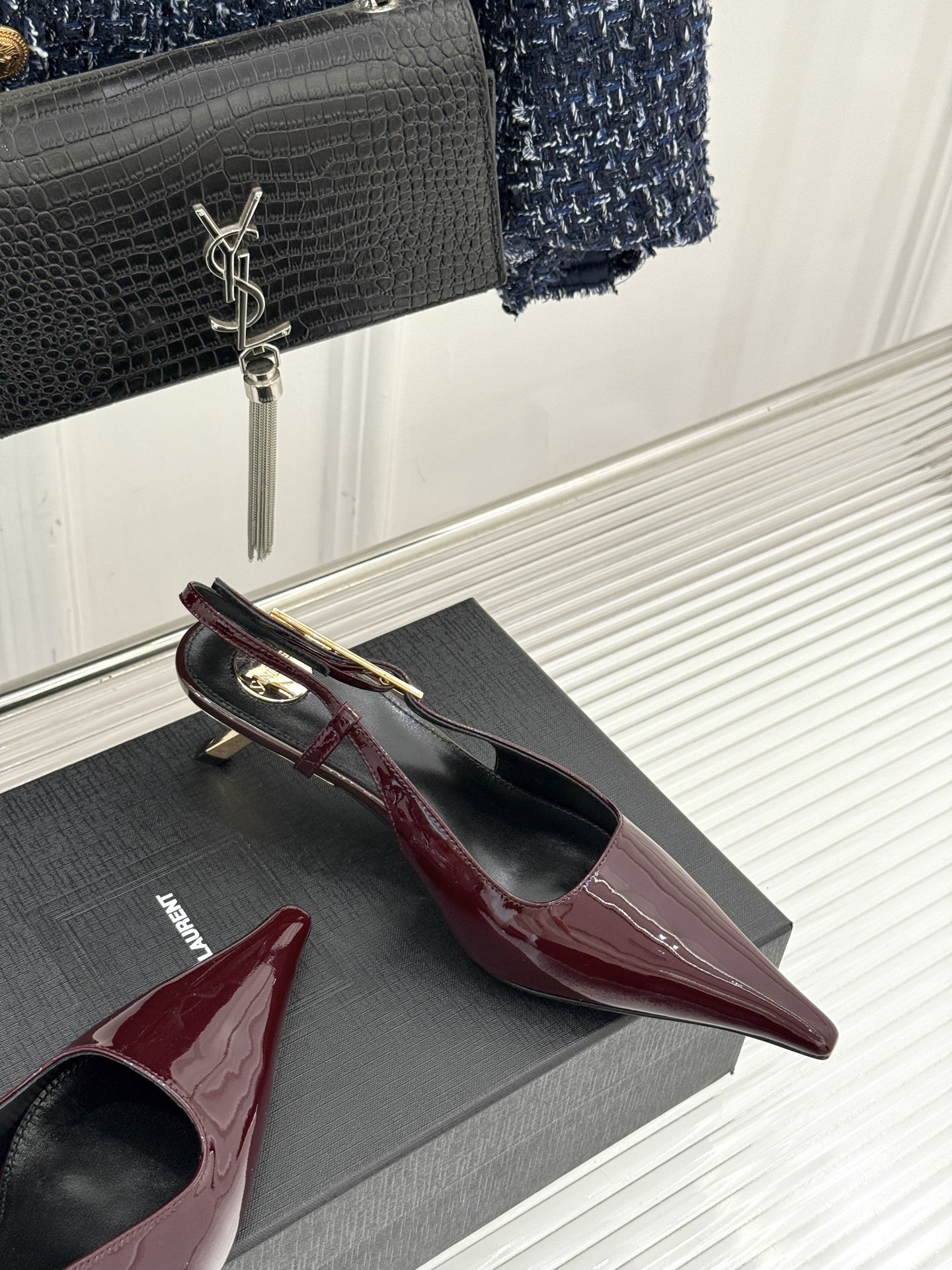 Saint Lauren*YSL圣罗兰26WF新品性感尖头高跟凉鞋简直是为想在夏日slay全场的姐妹而生