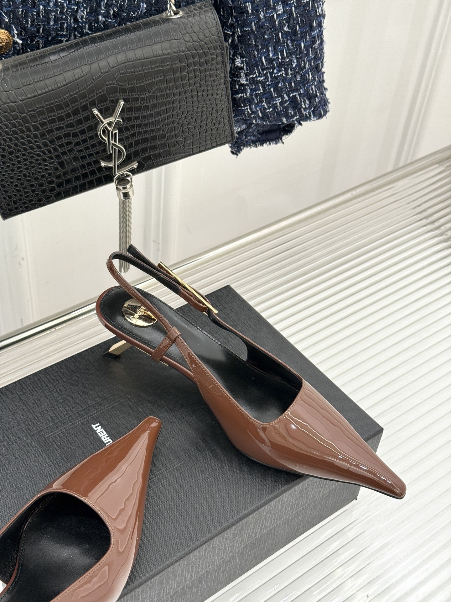 Saint Lauren*YSL圣罗兰26WF新品性感尖头高跟凉鞋简直是为想在夏日slay全场的姐妹而生