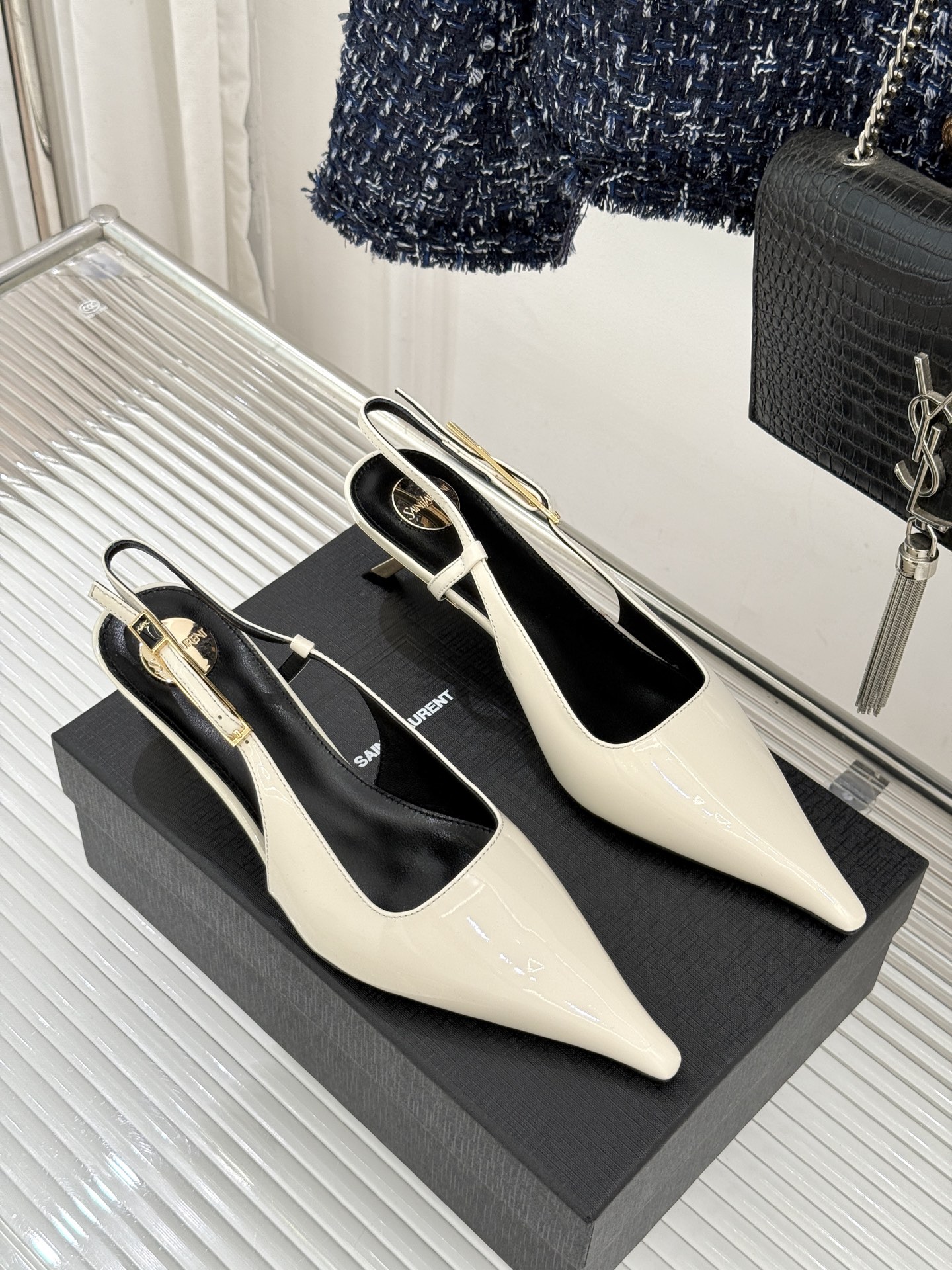 Saint Lauren*YSL圣罗兰26WF新品性感尖头高跟凉鞋简直是为想在夏日slay全场的姐妹而生