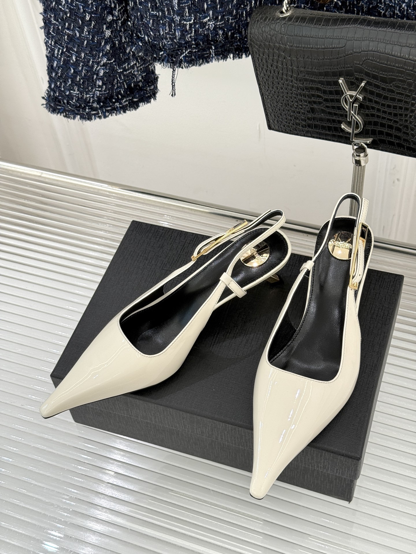 Saint Lauren*YSL圣罗兰26WF新品性感尖头高跟凉鞋简直是为想在夏日slay全场的姐妹而生