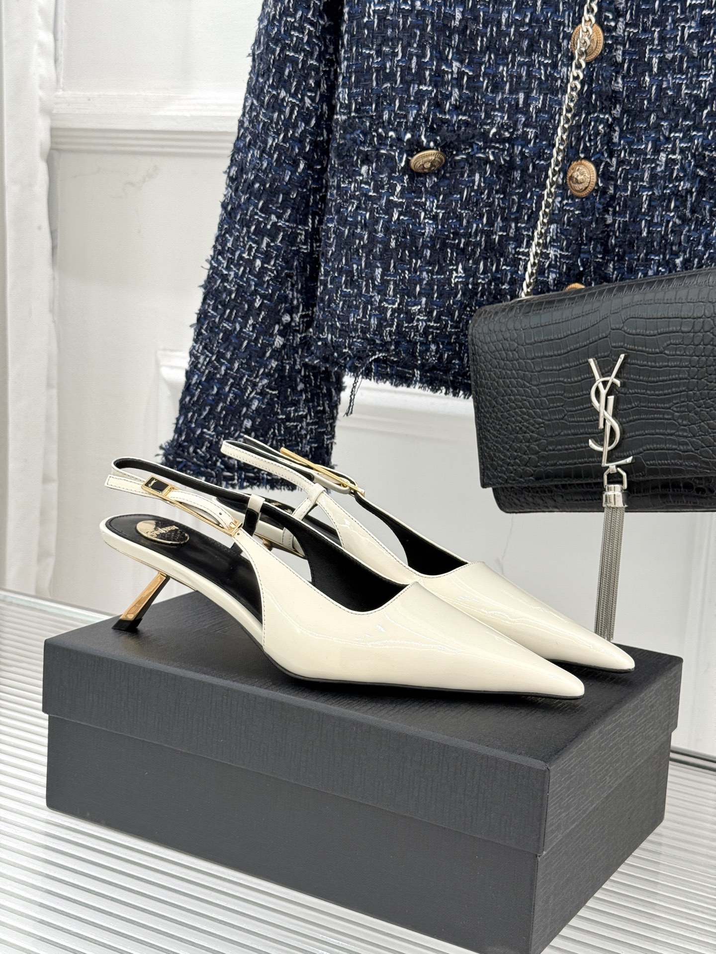 Saint Lauren*YSL圣罗兰26WF新品性感尖头高跟凉鞋简直是为想在夏日slay全场的姐妹而生