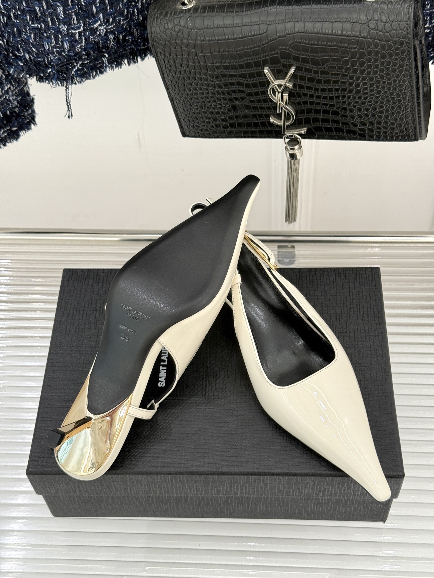 Saint Lauren*YSL圣罗兰26WF新品性感尖头高跟凉鞋简直是为想在夏日slay全场的姐妹而生